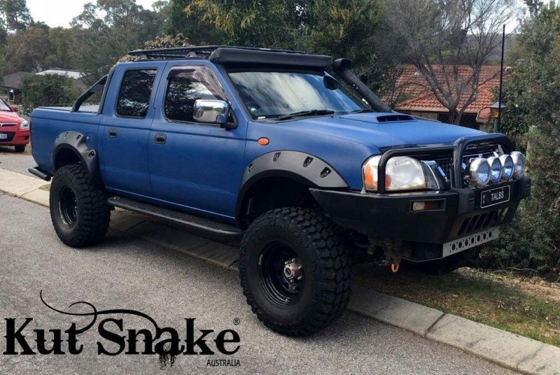 Poszerzenia błotników 7cm Navara D22 Kut-Snake