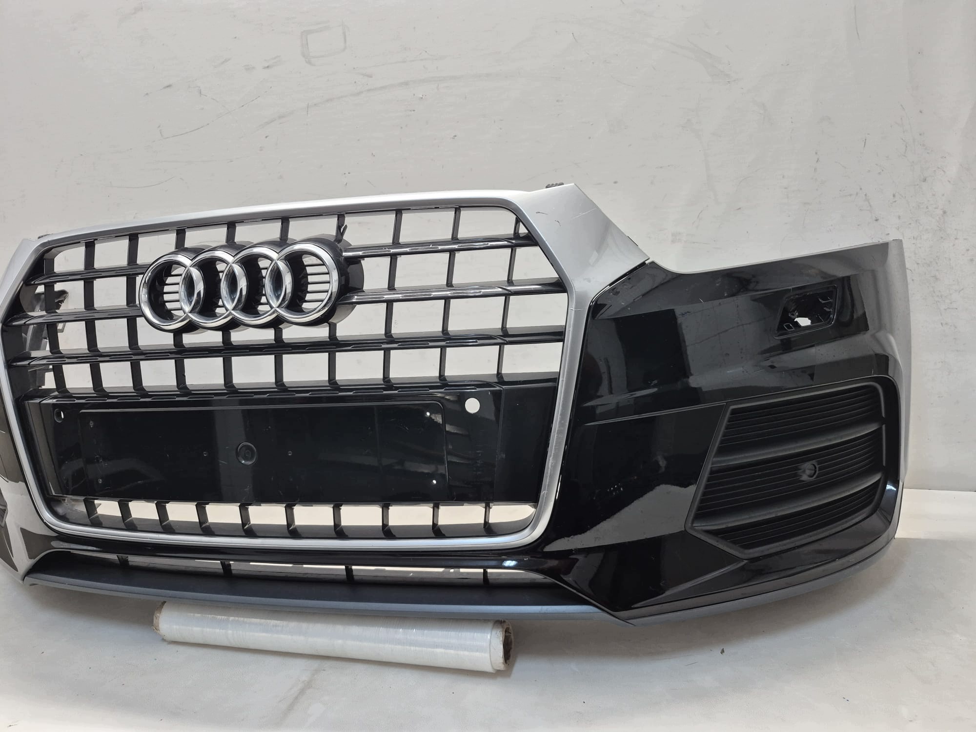 AUDI Q3 8U0 LIFT 14- bumper front front 4XPDC SPR 8U0807437AD