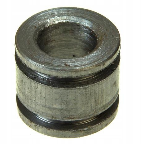 TULEJA CENTRUJĄCA POKRYWĘMOCUJĄCĄ POMPĘ PODNOŚNIKA C-360