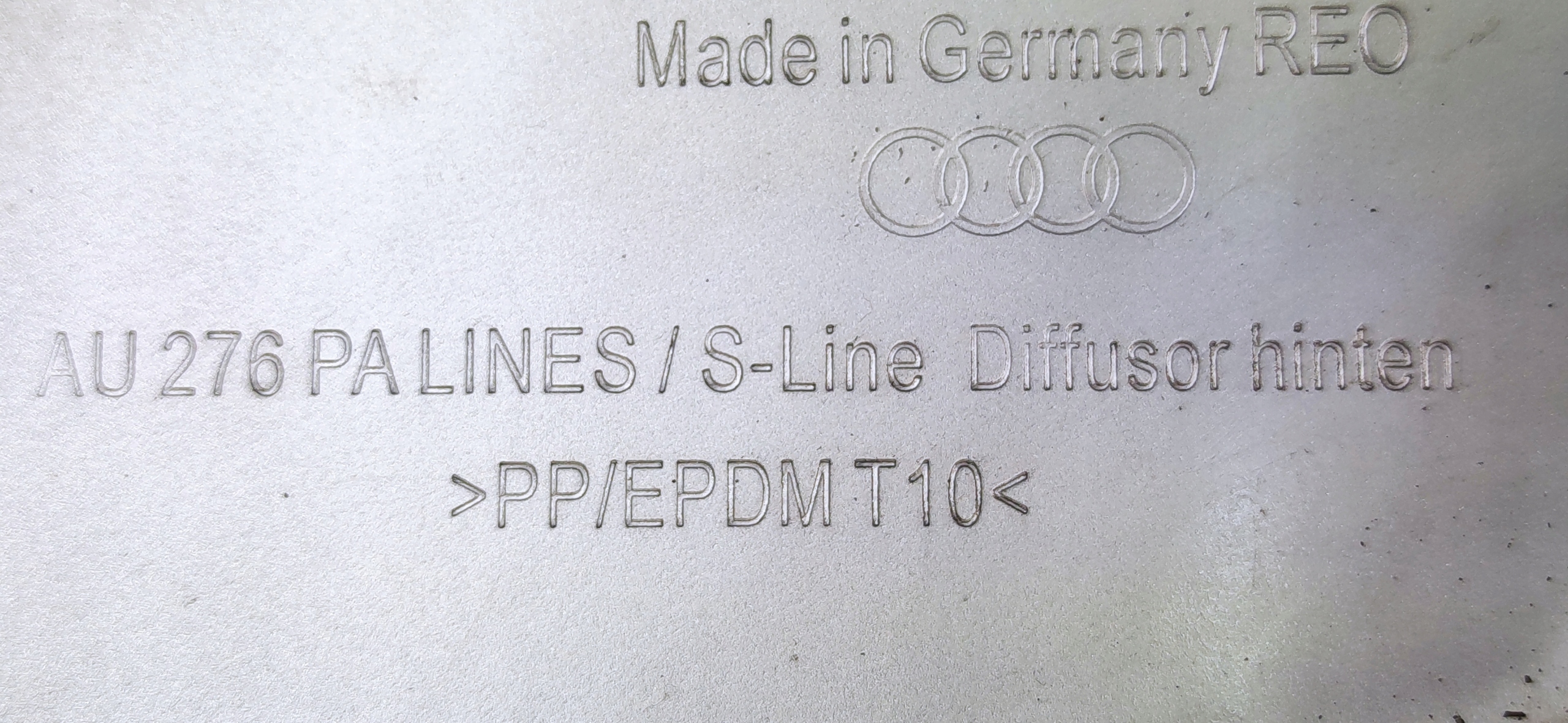 SPOILER der Stoßstange heck AUDI Q2 S-LINE 81A807521R