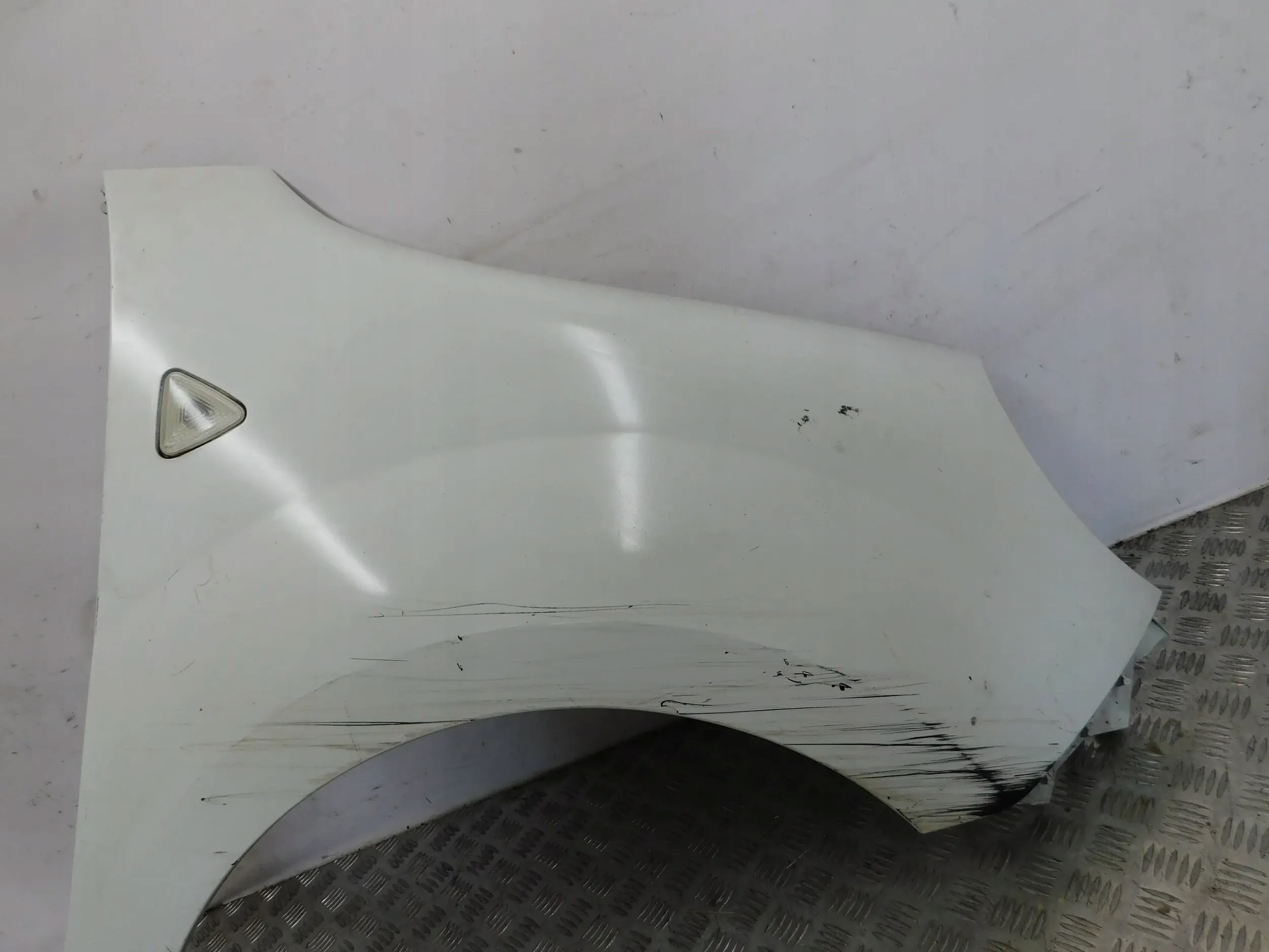 fender front front right RENAULT KANGOO II 08
