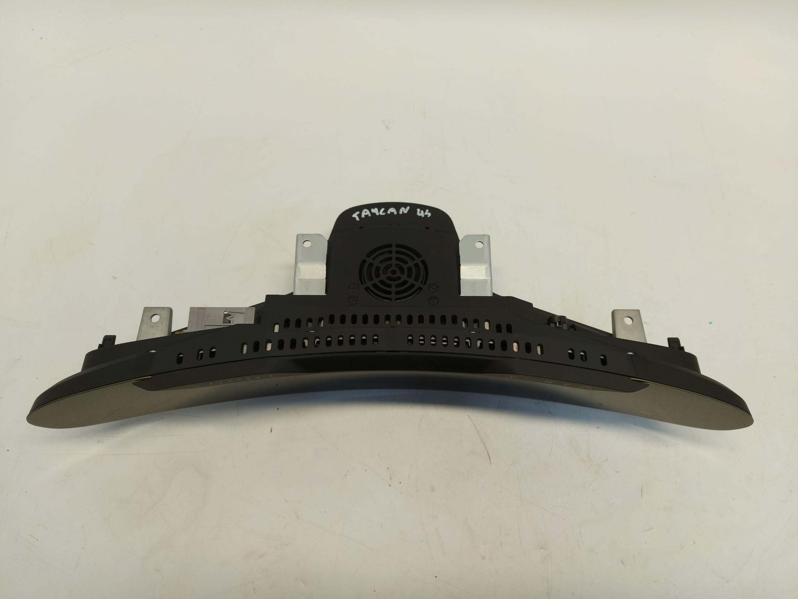 Porsche Taycan 4S 9J1 2022 dials dials display oryg elektryk
