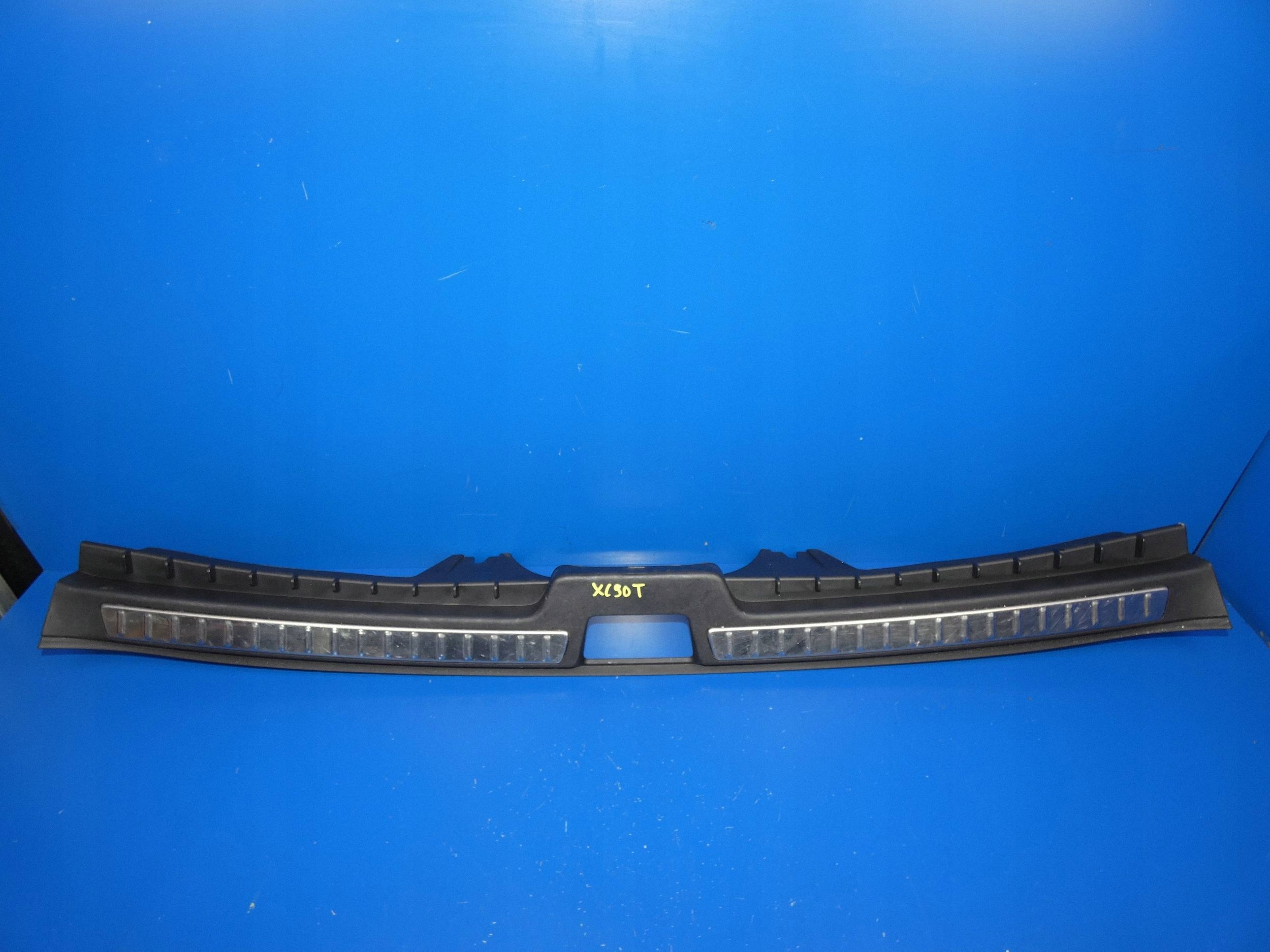 cap of the threshold boot rear part Volvo XC90 31377855