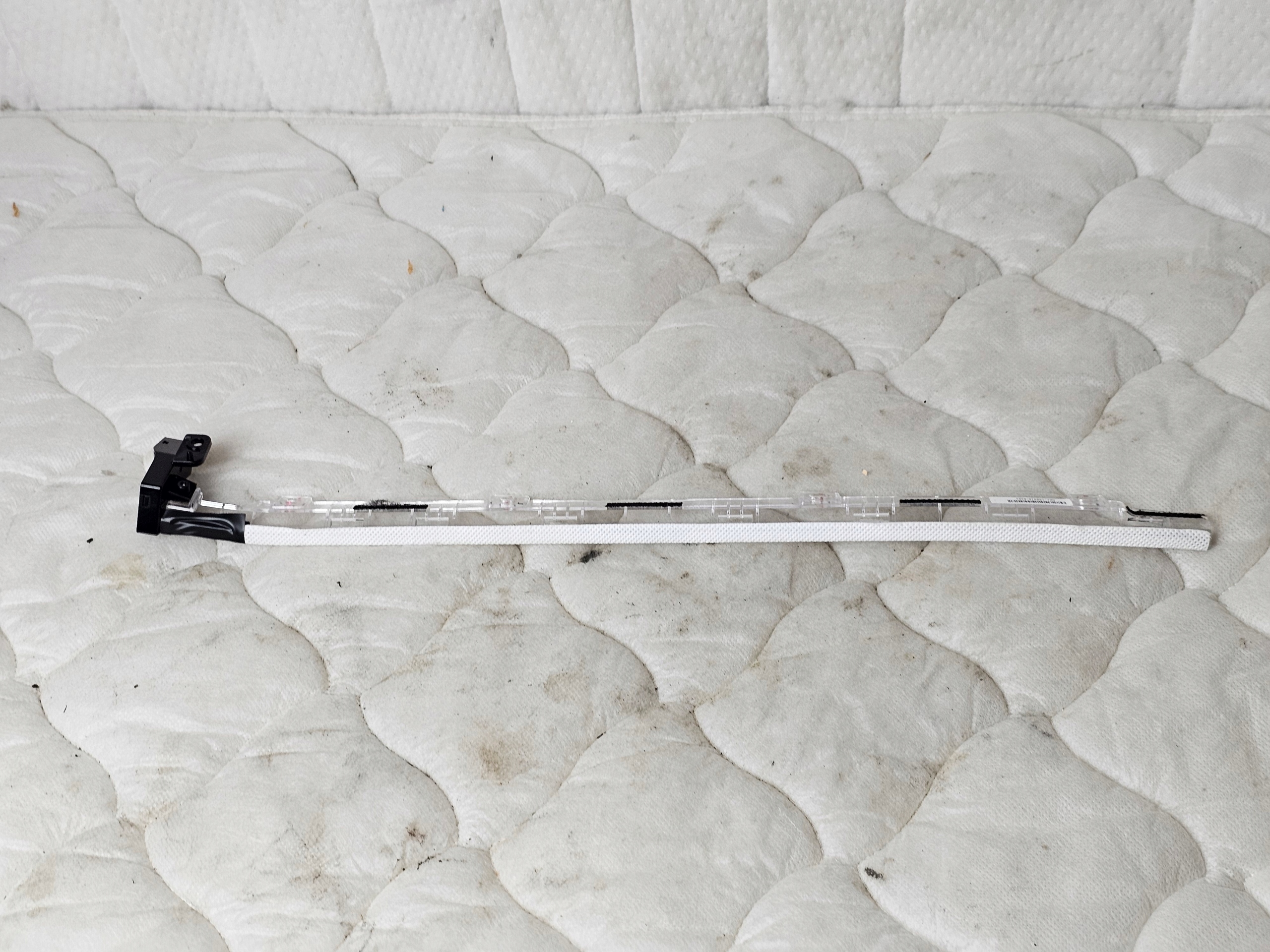 молдинг декор защита led Hyundai IONIQ РЕСТАЙЛИНГ 84733-G2AA0