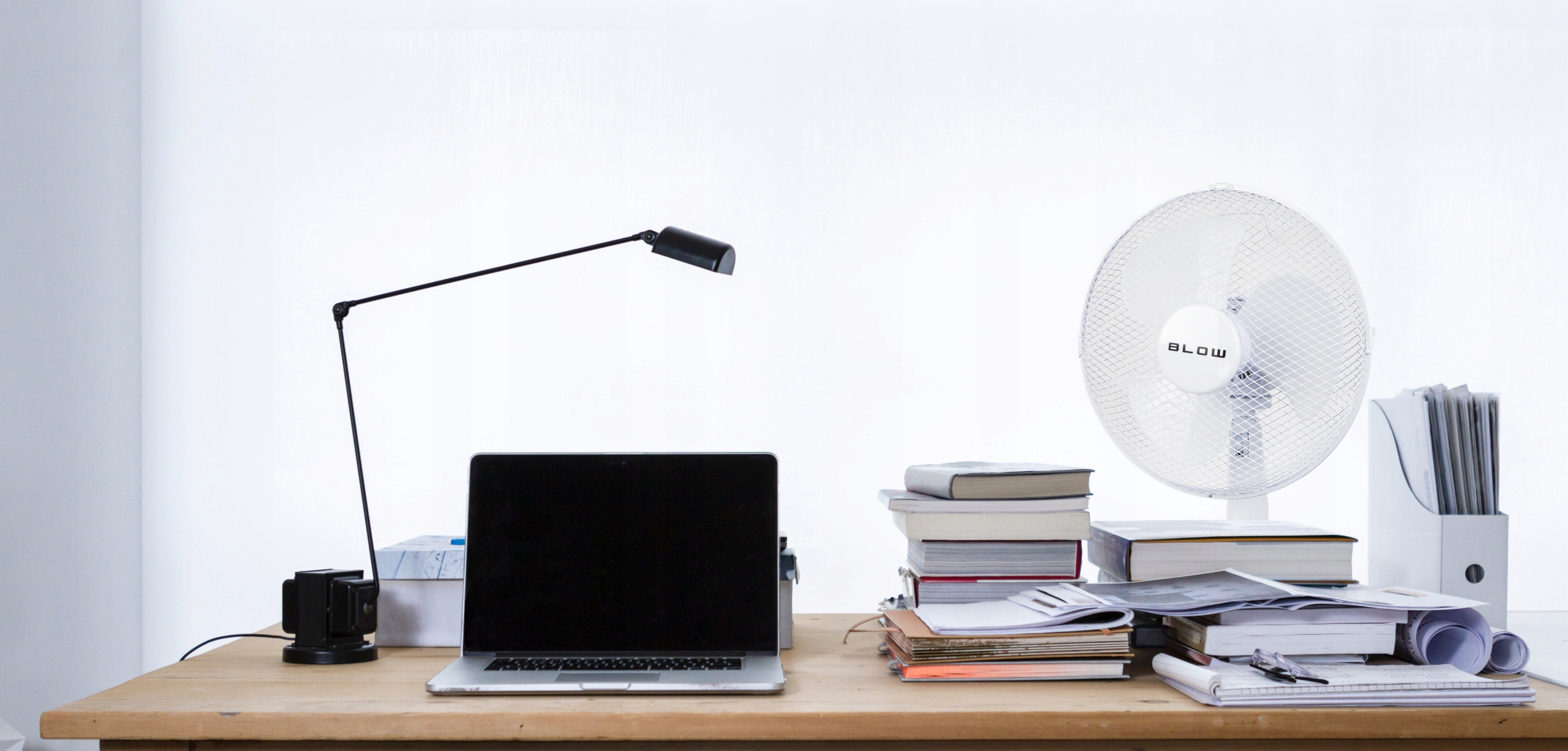 MOCNY WENTYLATOR CICHY WIATRAK BIURKOWY OBROTOWY 3 TRYBY OSCYLACJA 40W Liczba trybów prędkości 3