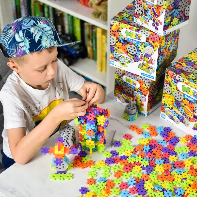 Klocki konstrukcyjne Meli Constructor 200 el. Minimalny wiek dziecka 0