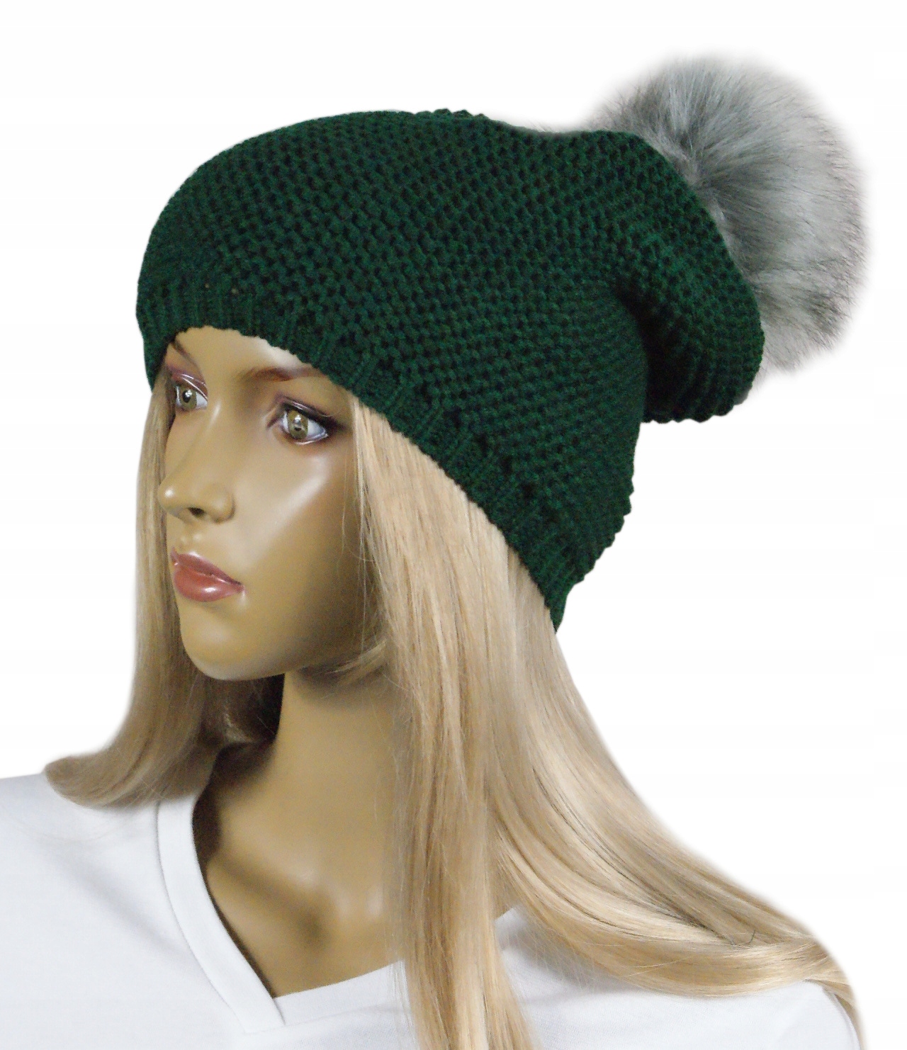 

Czapka damska Pompon # 52