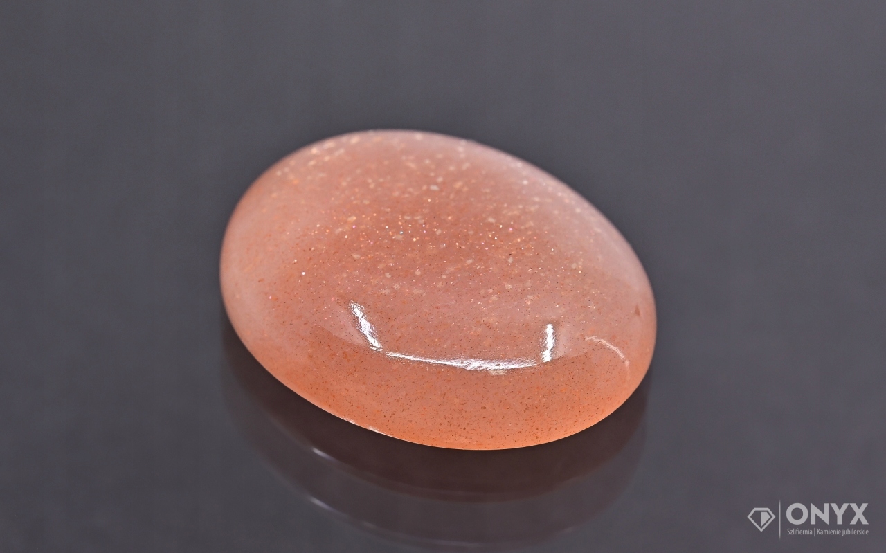 Solární kámen kabošon ovál 25x20 mm