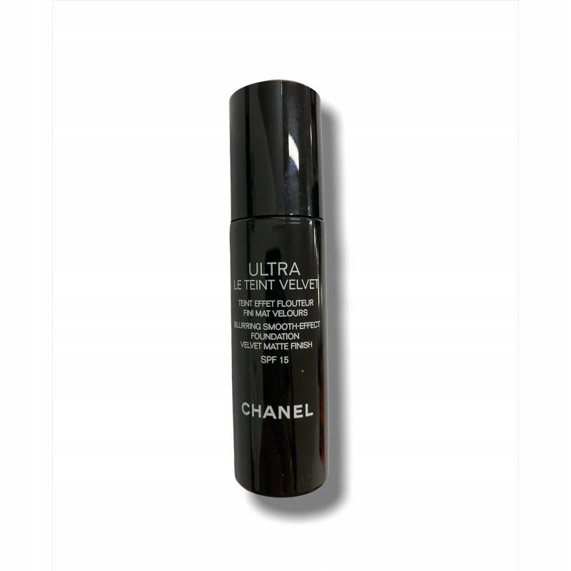 Chanel Ultra Teint Velvet w Podkłady - Makijaż 