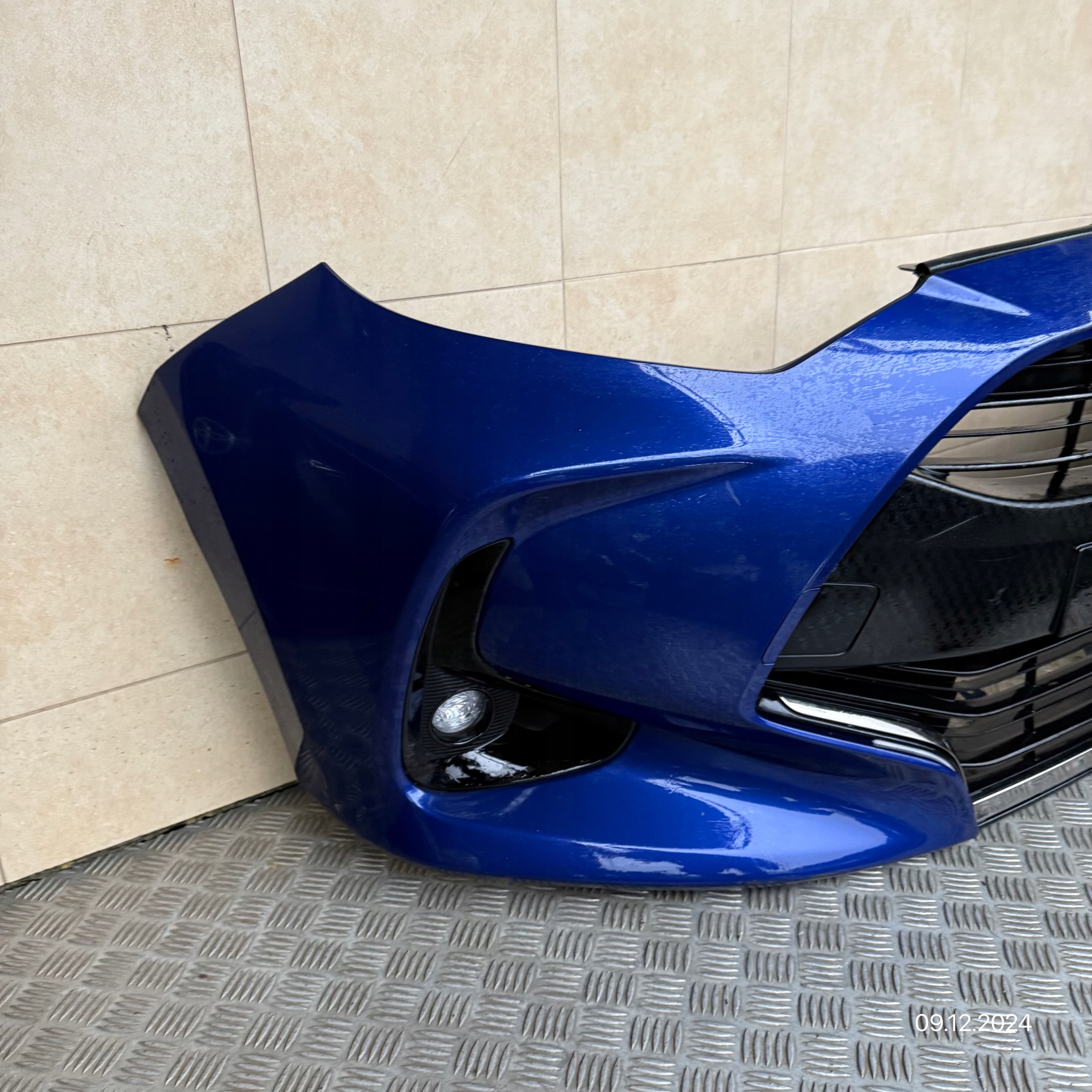 front bumper complete TOYOTA YARIS IV 2021 ROK
