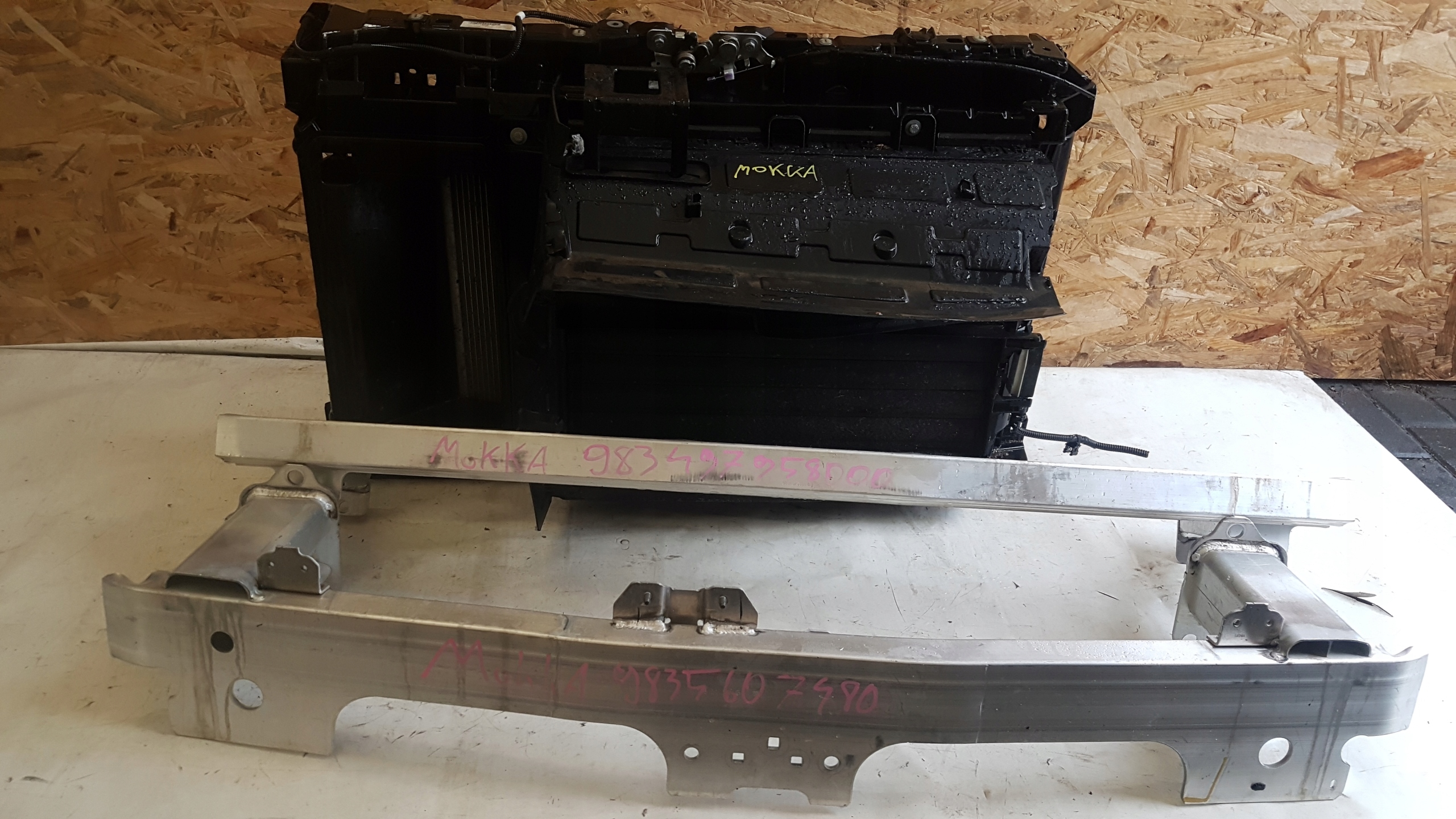 OPEL MOKKA B PAS PRZEDNI CHŁODNICE KPL.