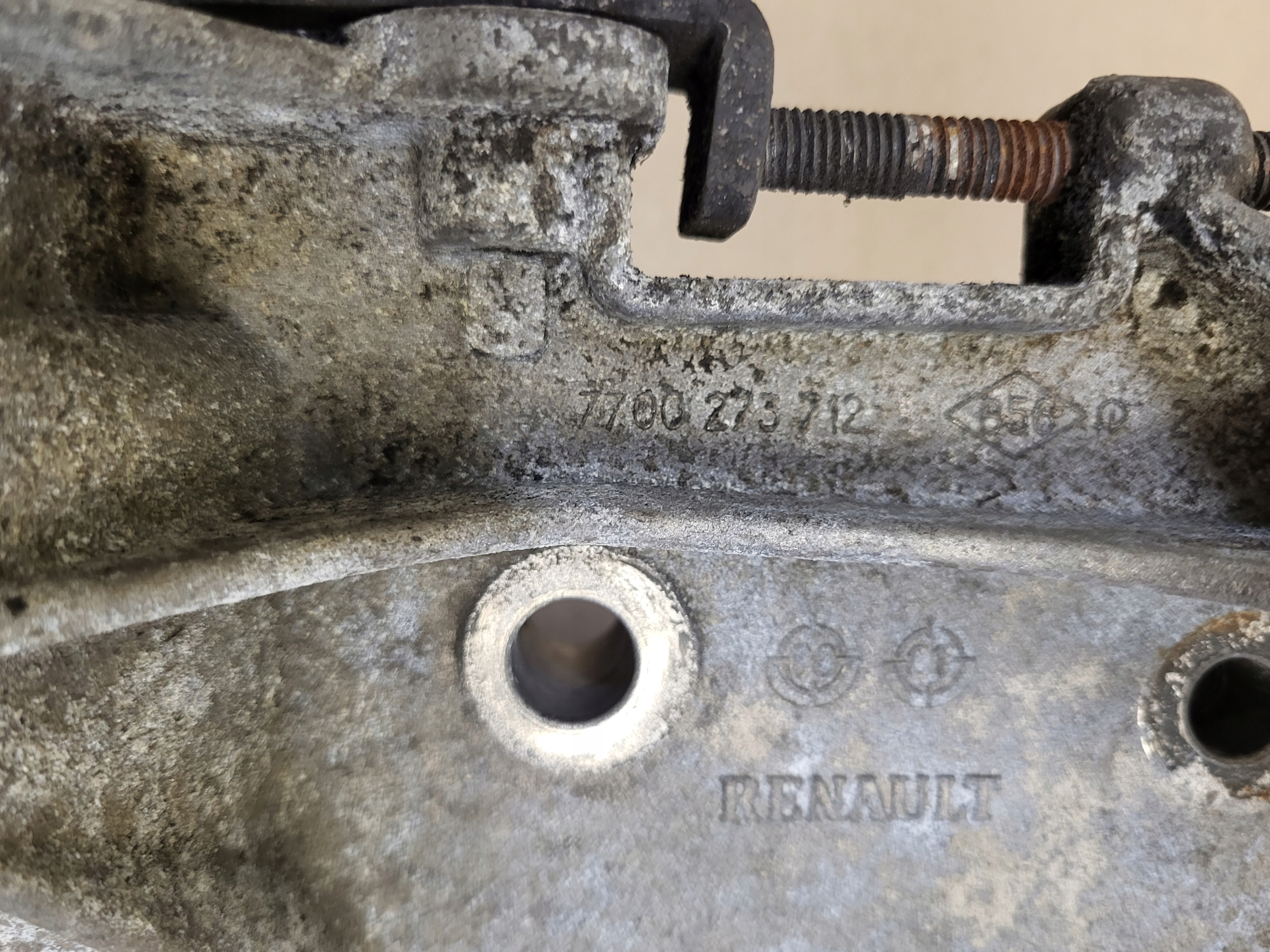 holder engine mount RENAULT MEGANE SCENIC and 1.6 16V 7700273712 OE EU