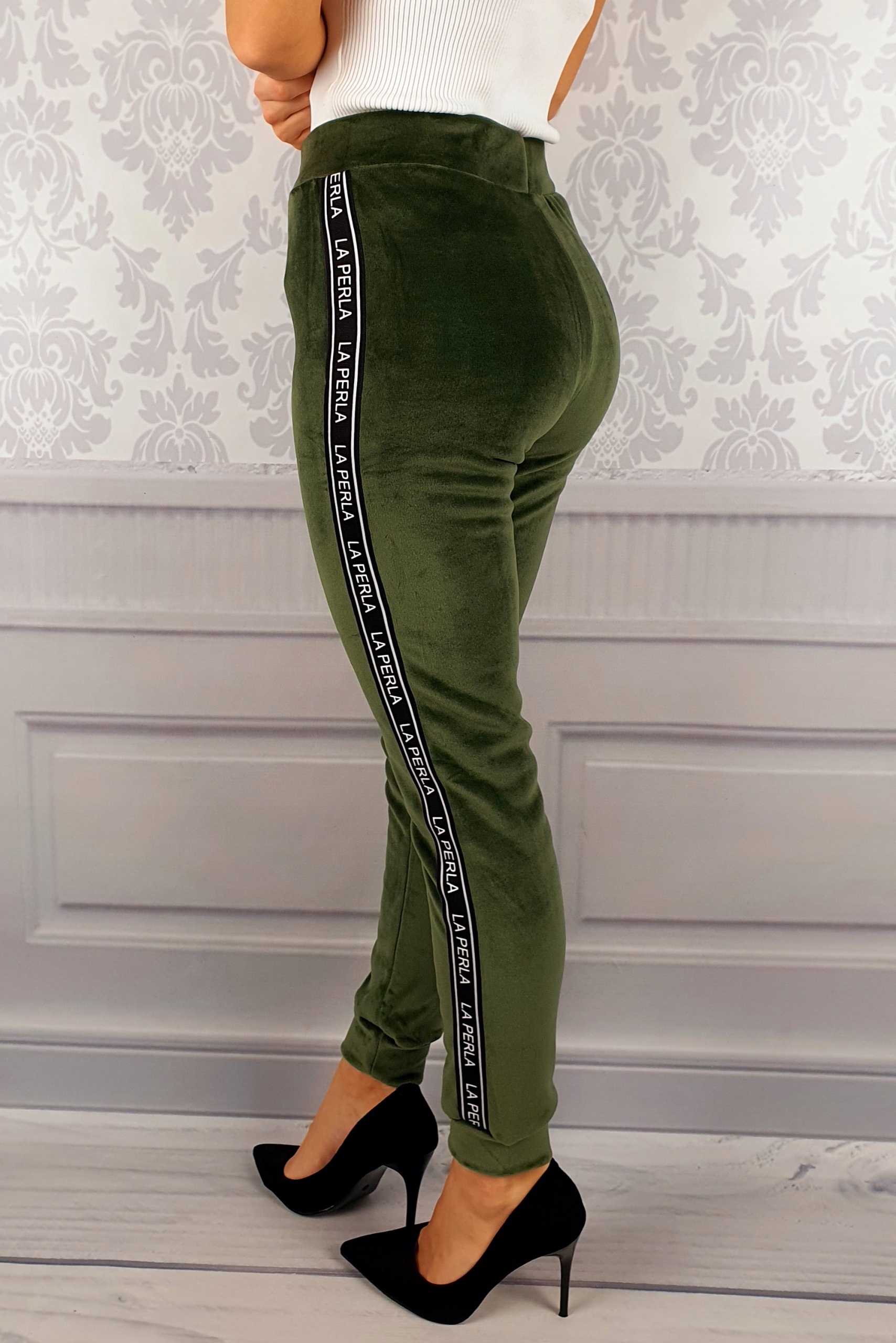 #OCIEPLANE - SPODNIE - DRESOWE - DAMSKIE - WELUR Płeć kobieta