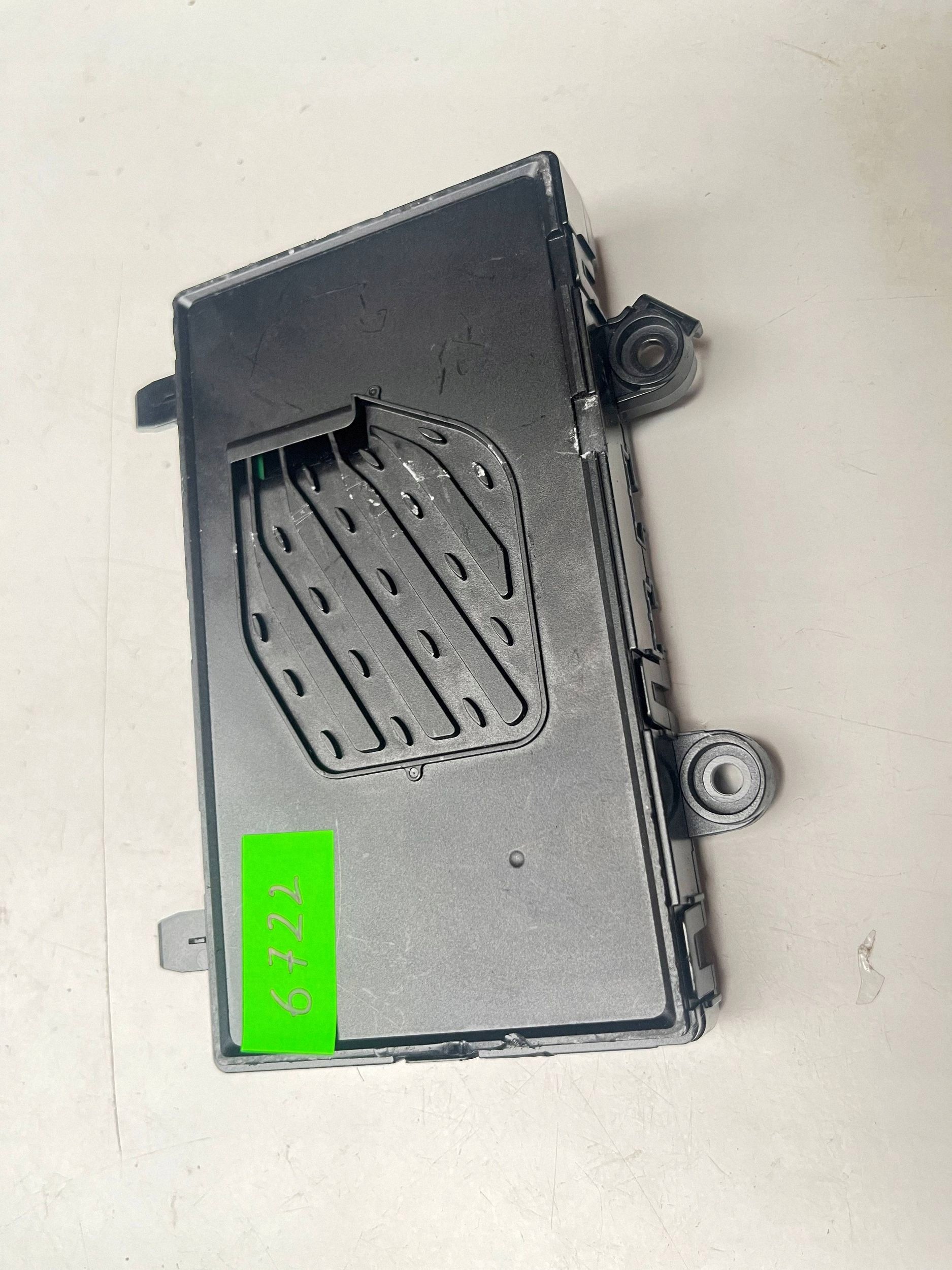 LADOWARKA INDUKCYJAN MERCEDES-BENZ GLE W167 A1679009232