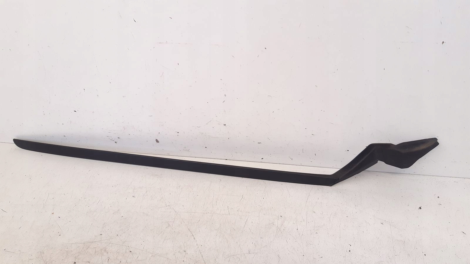 moulding windows czolowej right Ford Focus MK4 1,0 ECOBOOST