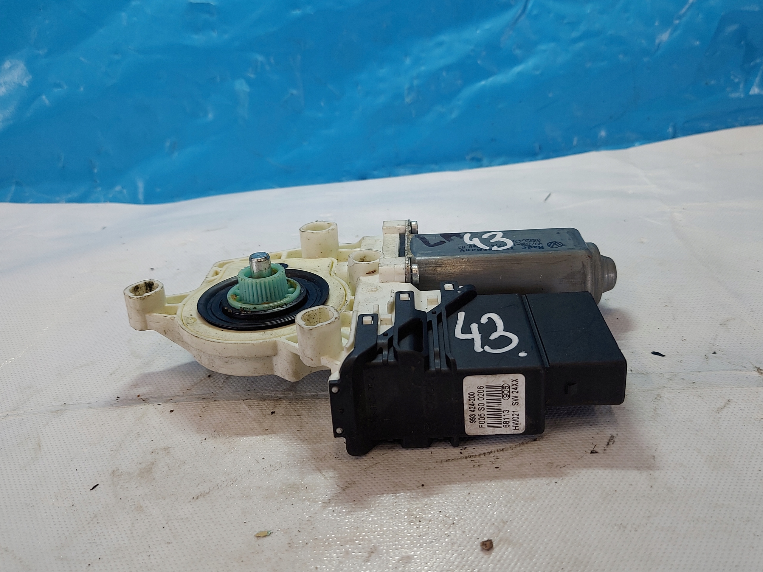 engine lifting windows TOURAN 993424200 left rear part