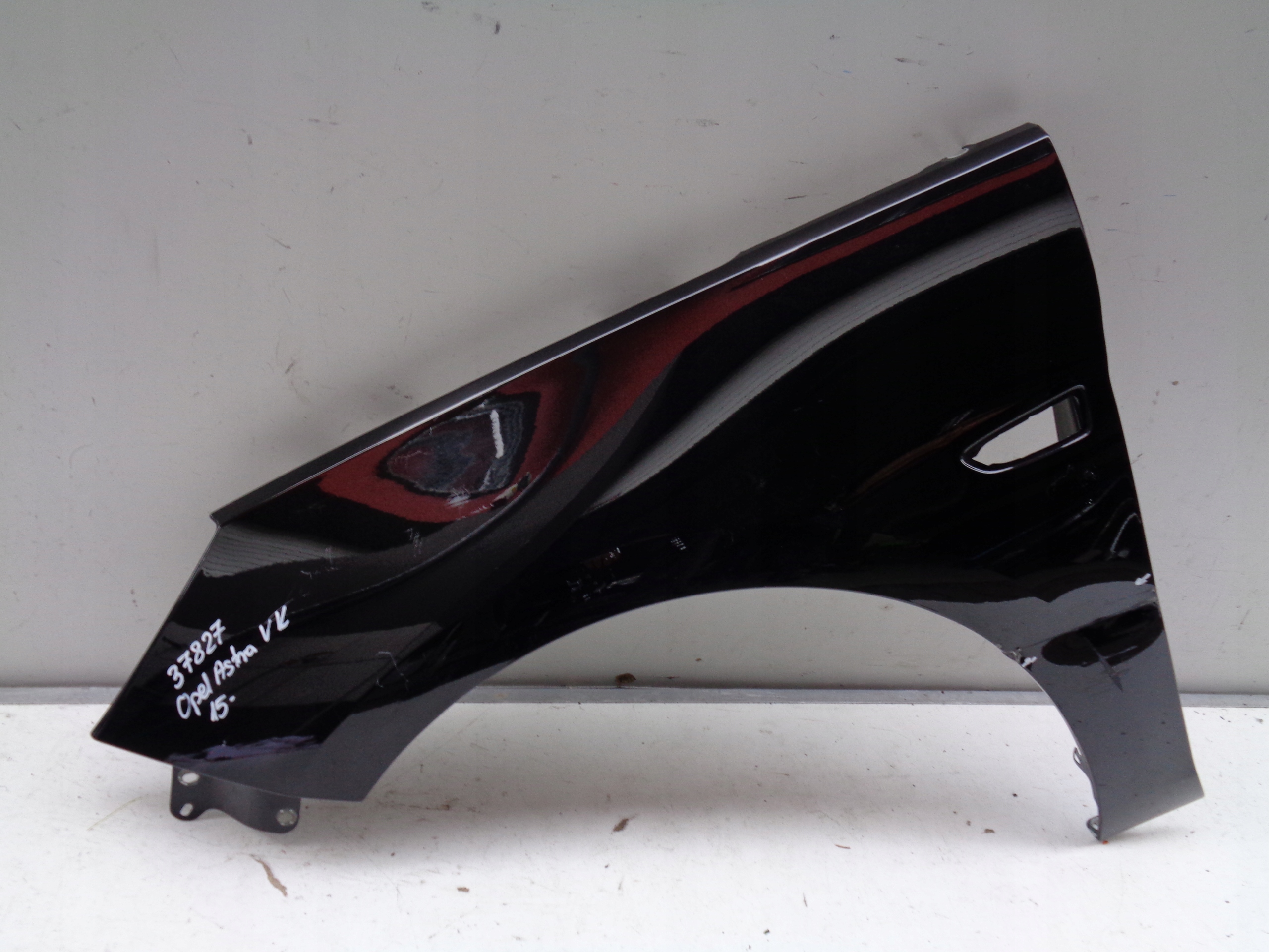 fender left front OPEL ASTRA V K 15- NR 37827