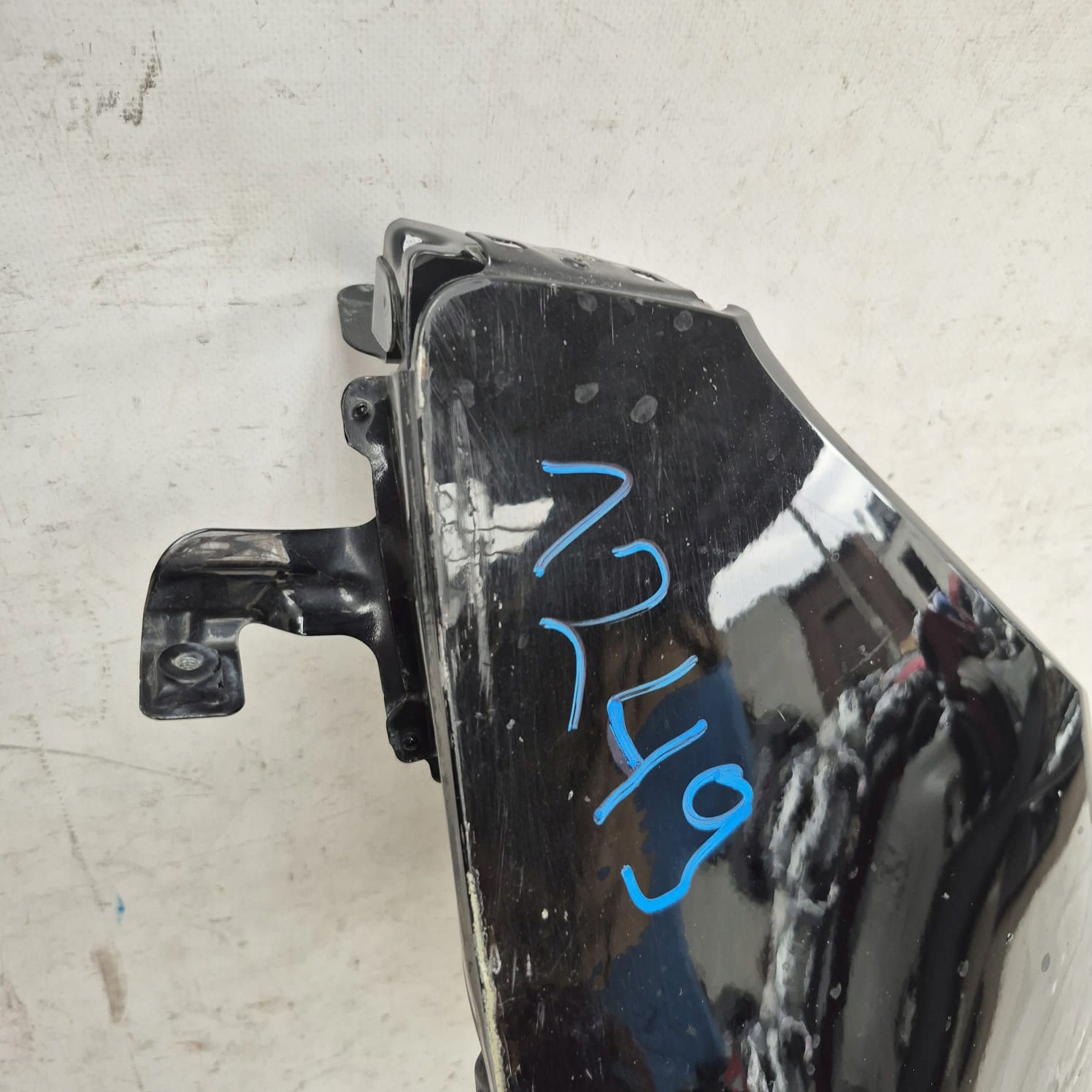 AUDI A4 B9 8W 15-19 blatník předek přední levý