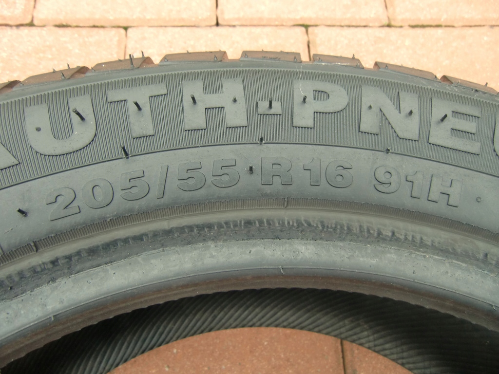 ZESTAW 2szt. OPONY ZIMOWE 205/55R16 para CICHE Klasa pozostałe marki