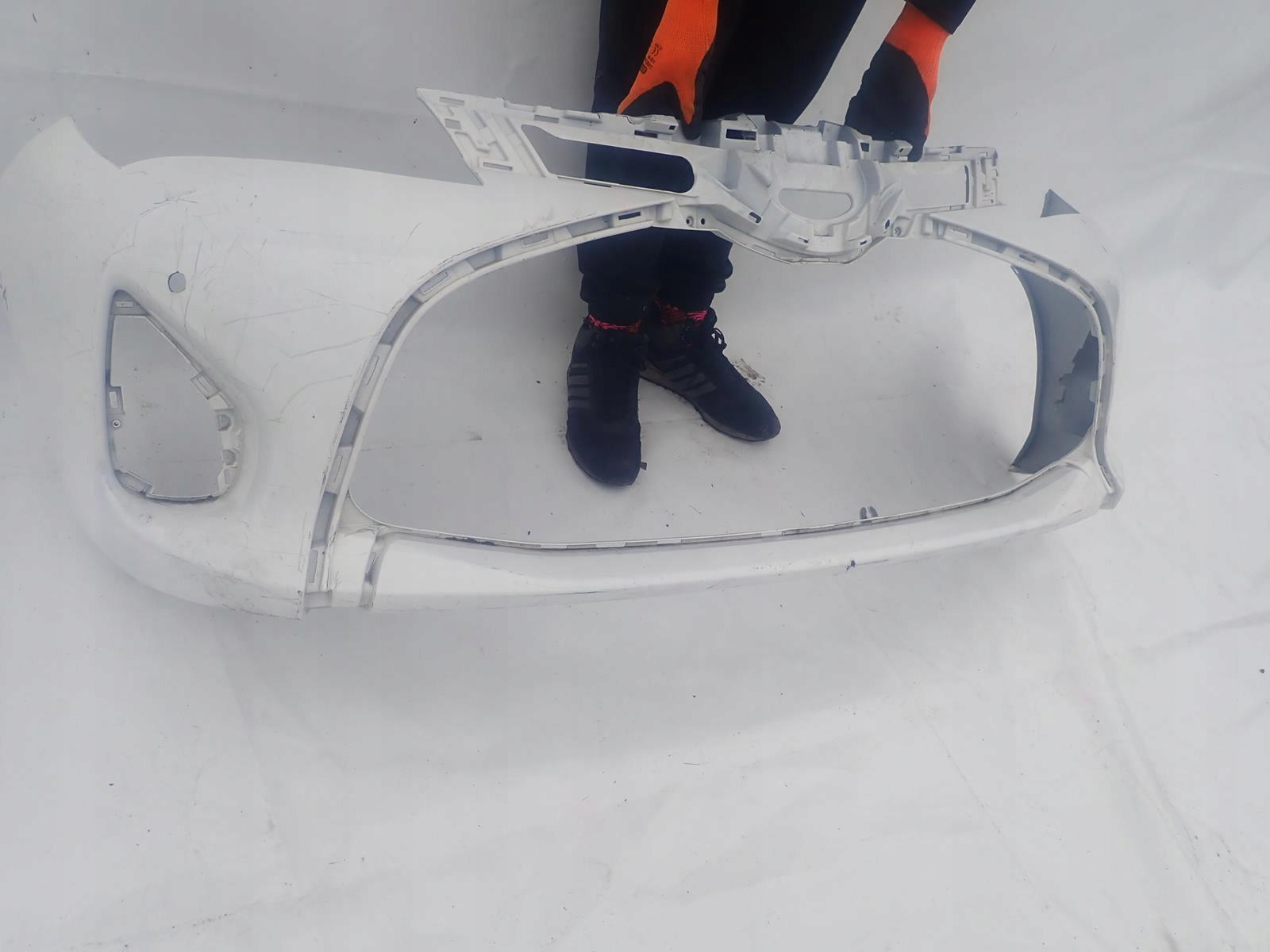 TOYOTA YARIS III 3 LIFT 14-17 bumper front PDC