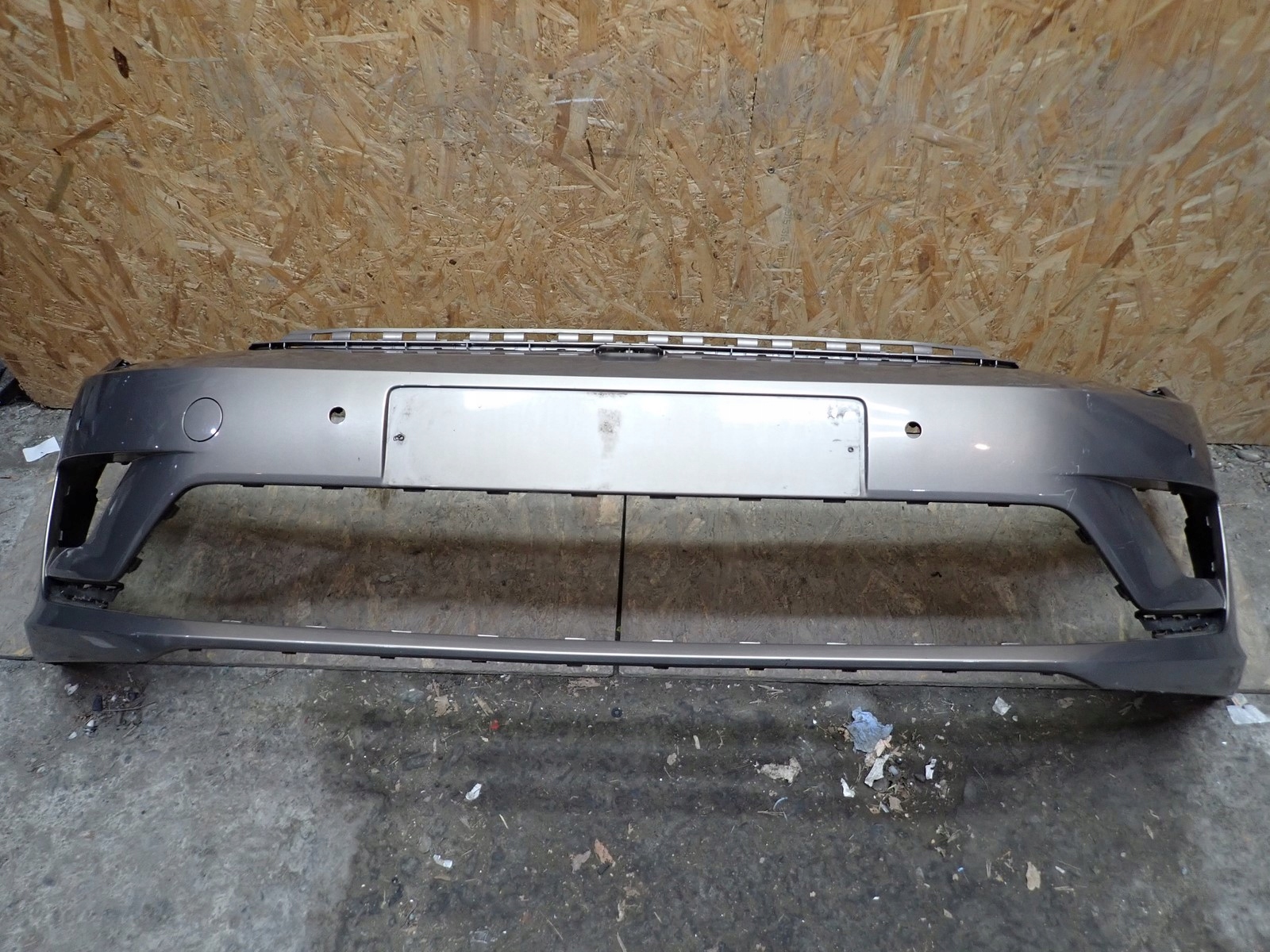 bumper front front VW SPORTSVAN 510 AM1 2014-2017R 510807221F