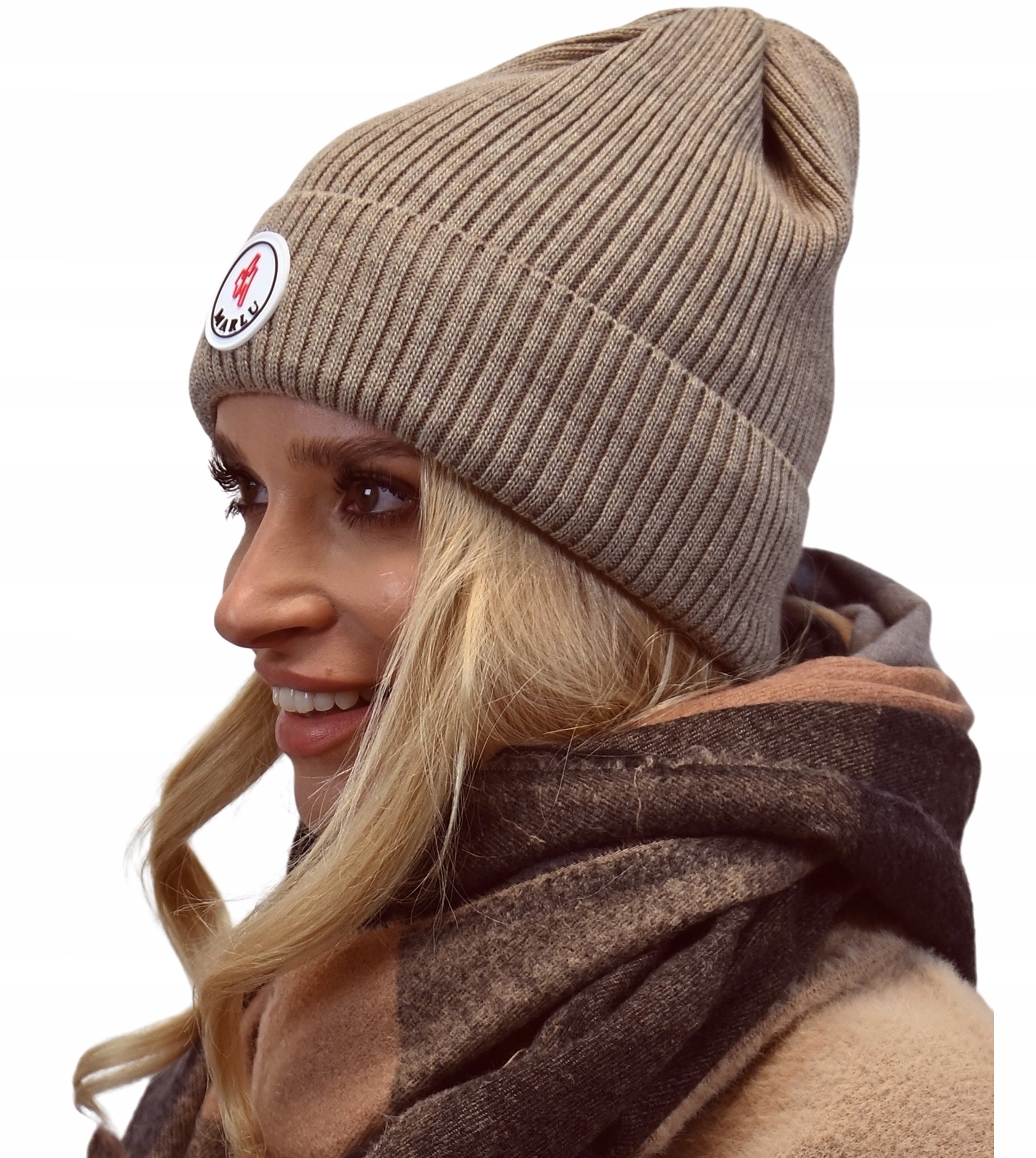 

Jesienna Czapka beanie wywijana Latte n1