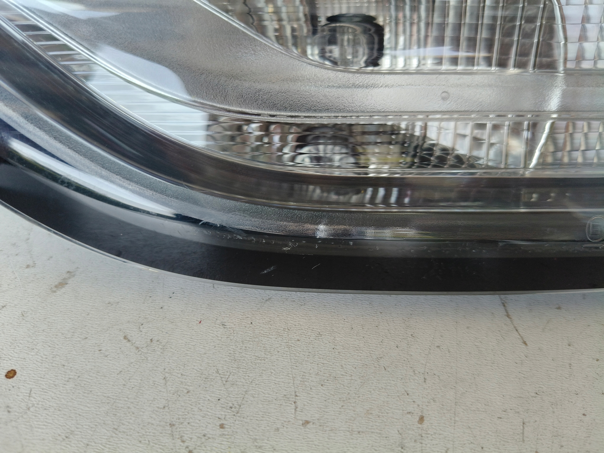 light right rear to the bonnet FORD KUGA MK3 19- LED