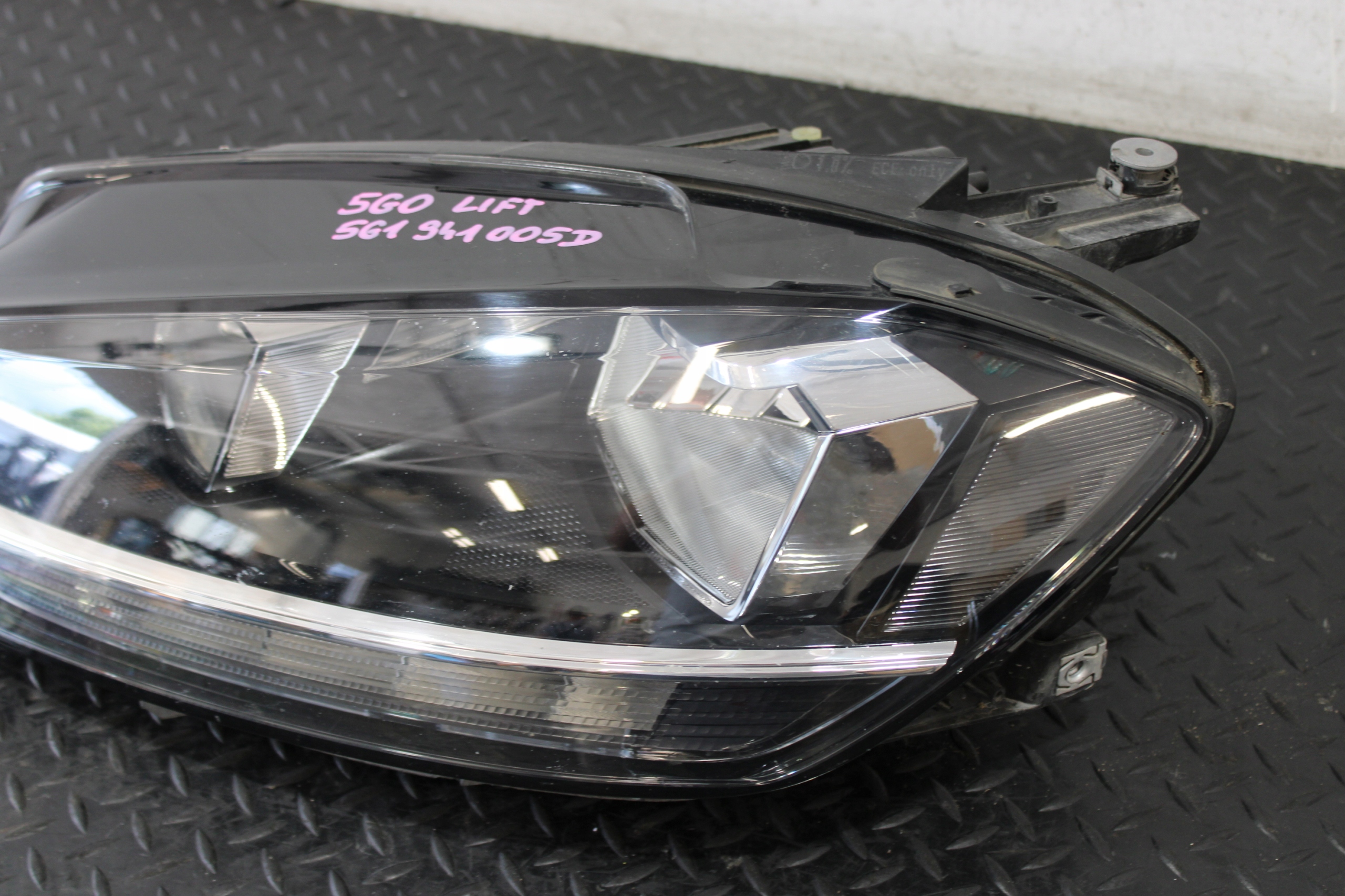 light left front VW GOLF VII 7 5G0 LIFT 5G1941005D