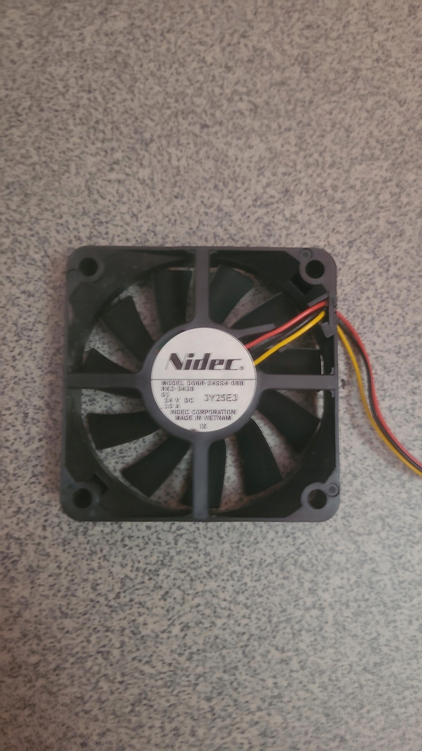Вентилятор Nidec D06R-24ss4