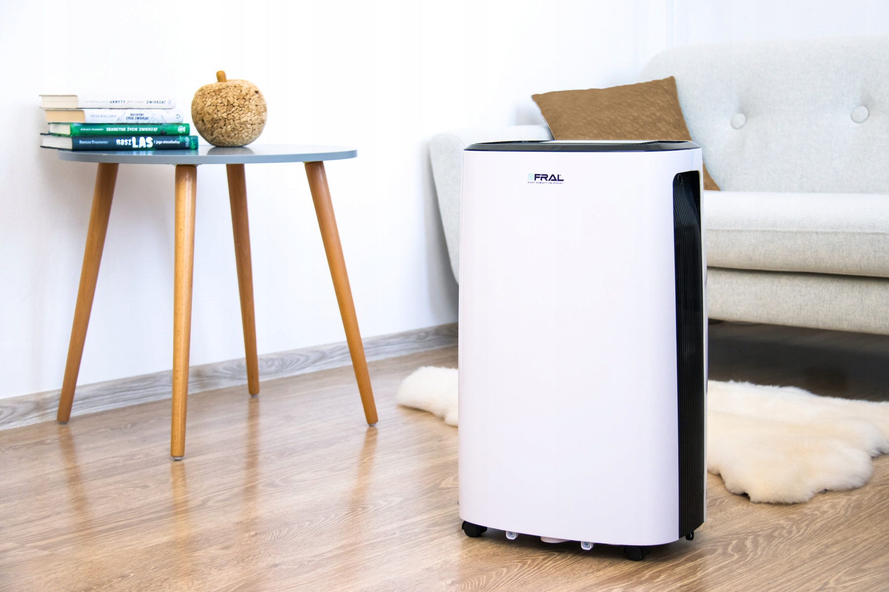 ODWILŻACZ OSUSZACZ POWIETRZA FRAL DF020 Waga 14 kg