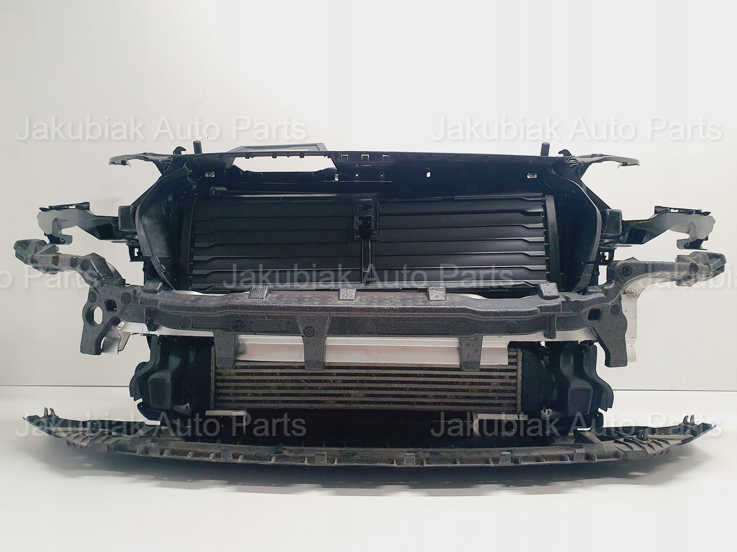 AUDI Q5 80A LIFT KOMPLETNY PAS PRZEDNI CHŁODNICE WENTYLATORY BELKA 2.0