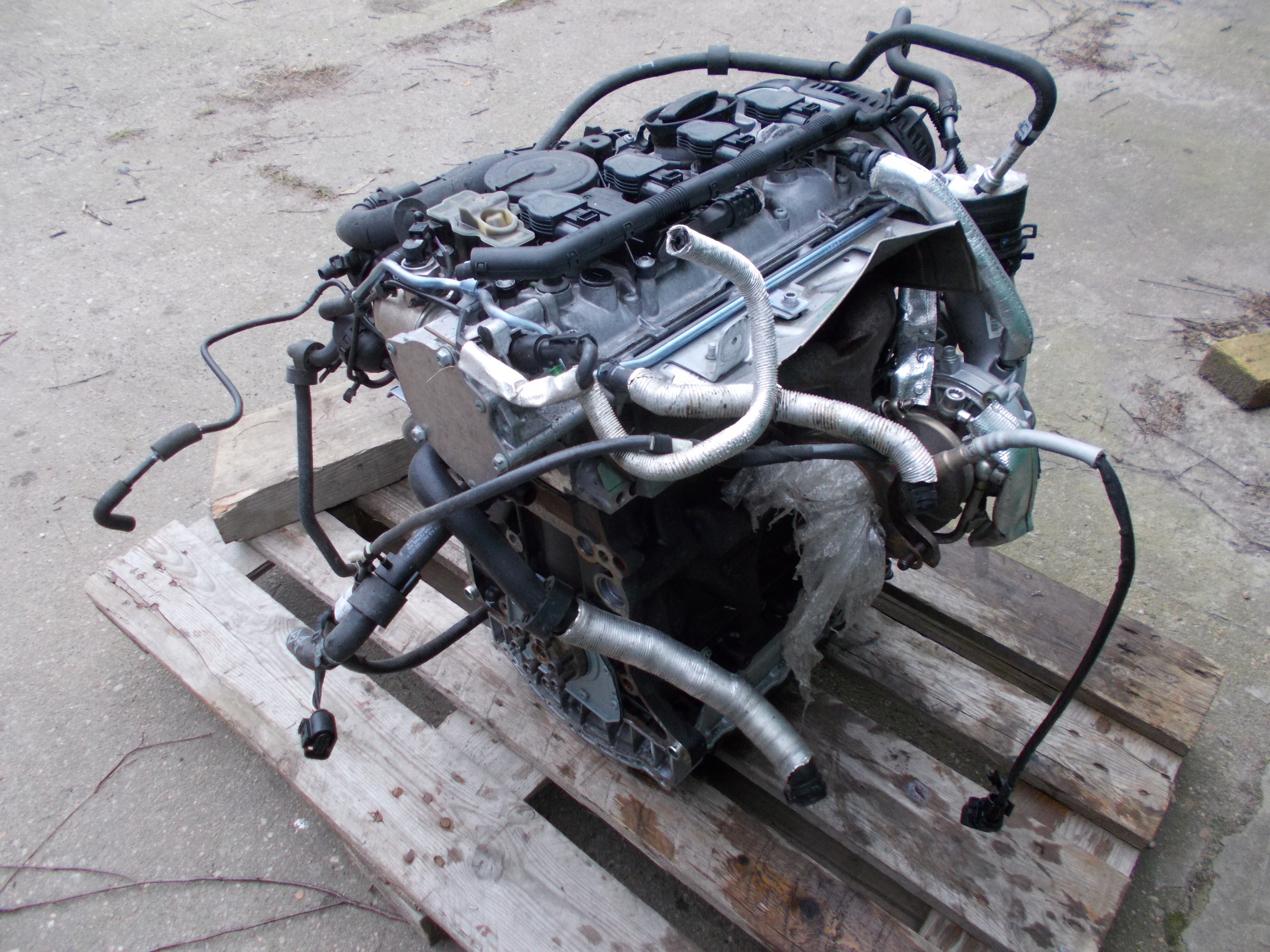 AUDI Q3 2.0 TFSI engine CPS