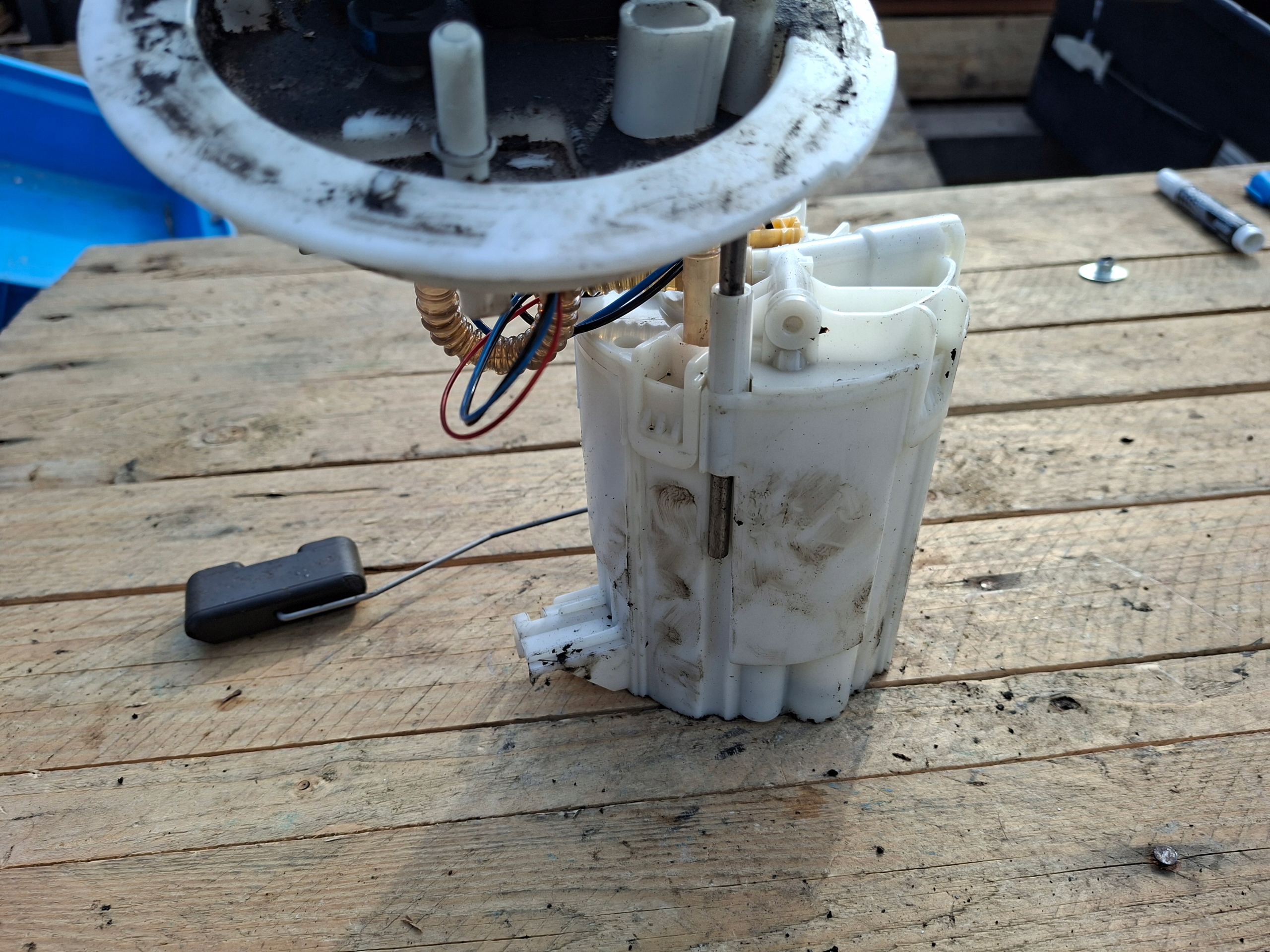 feed pump PLYWAK AUDI A4 B8 8K0919050
