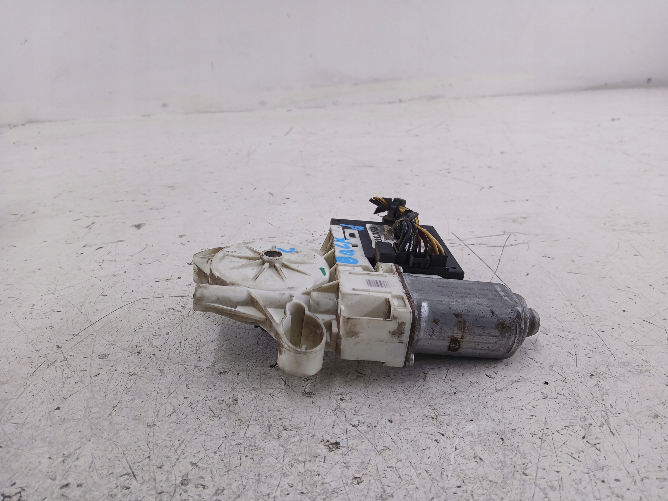 VOLVO V50 and mini motor windows left rear part 30739182