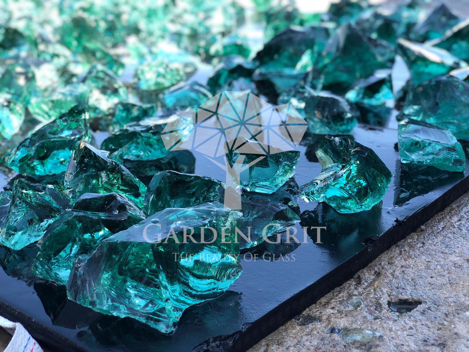 

Bryły szklane turkusowo-zielone lawa gabion 25 kg