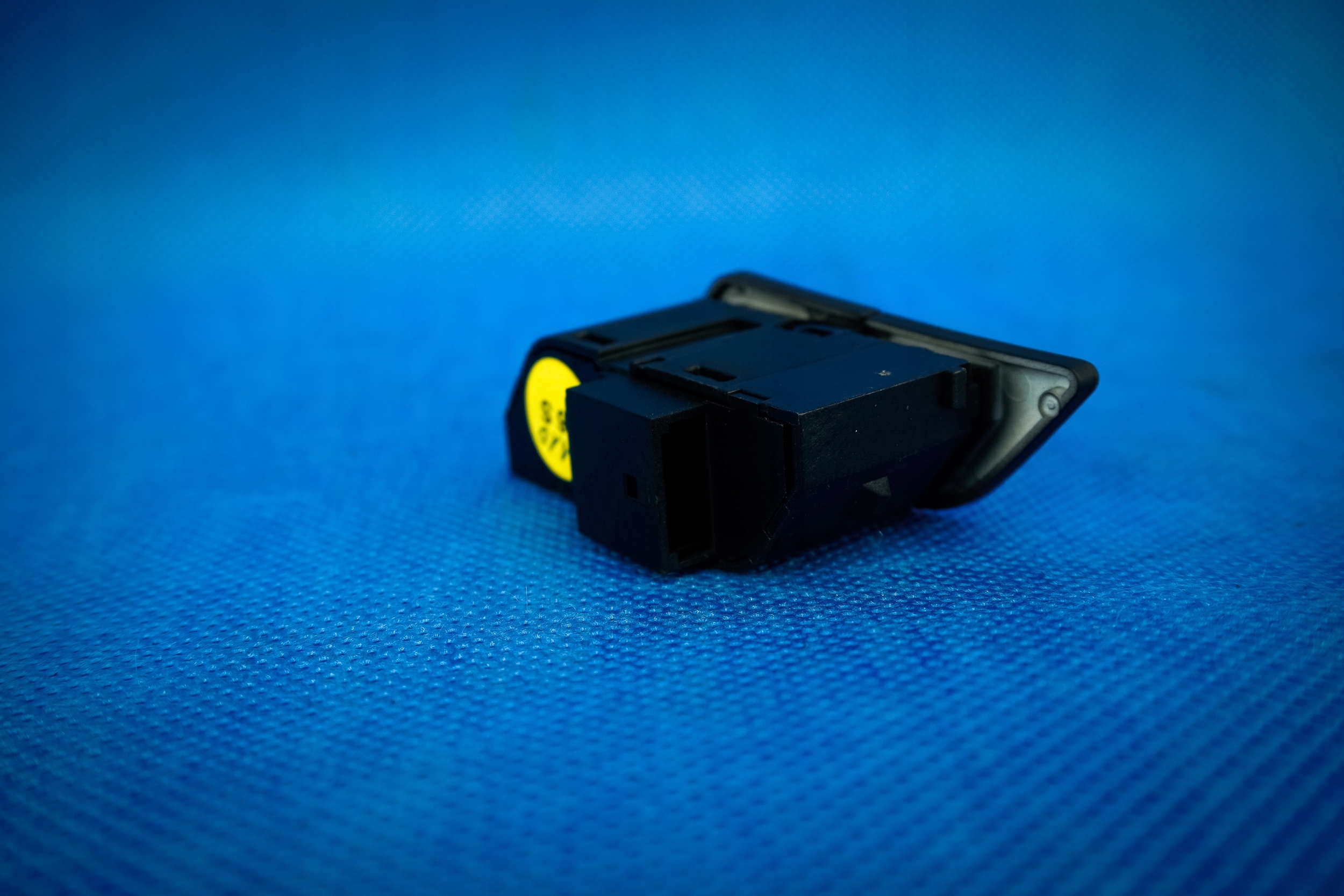 switch of a lock central Audi A8 4N 4N1962107