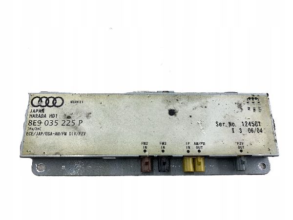 AUDI A4 B6 B7 antenna amplifier 8E9035225P