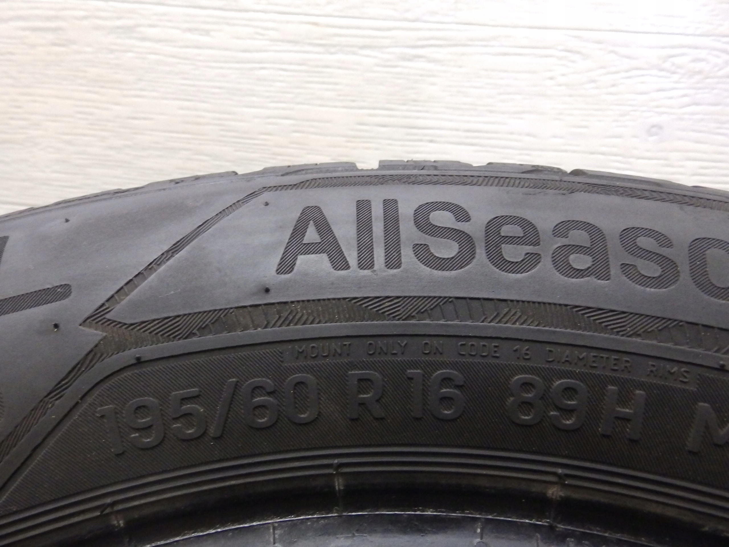 Opona całoroczna Uniroyal The Rain 195/60/16 Średnica 16