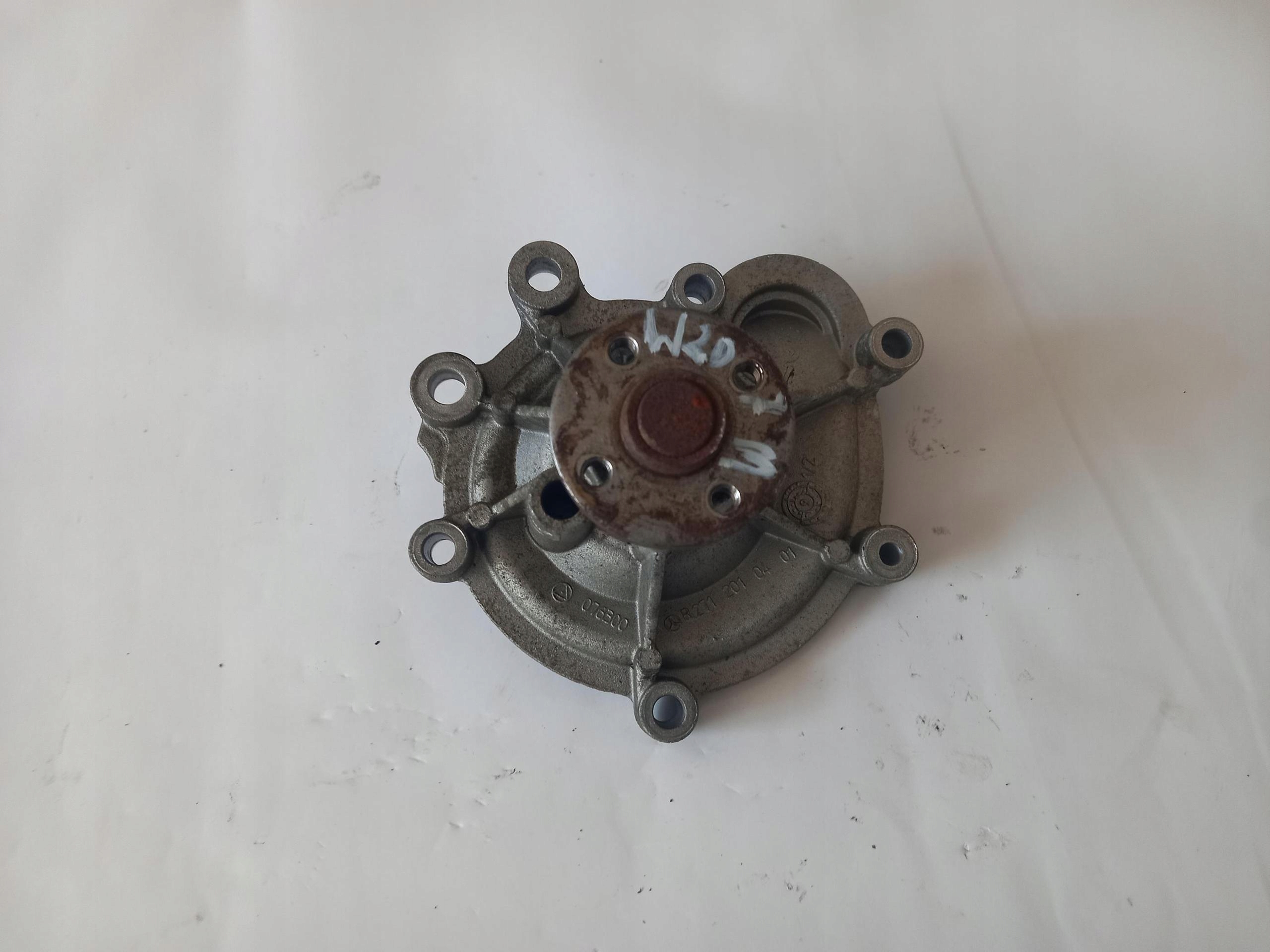 water pump MERCEDES E-KLASA W207 1.8 CGI 09-16