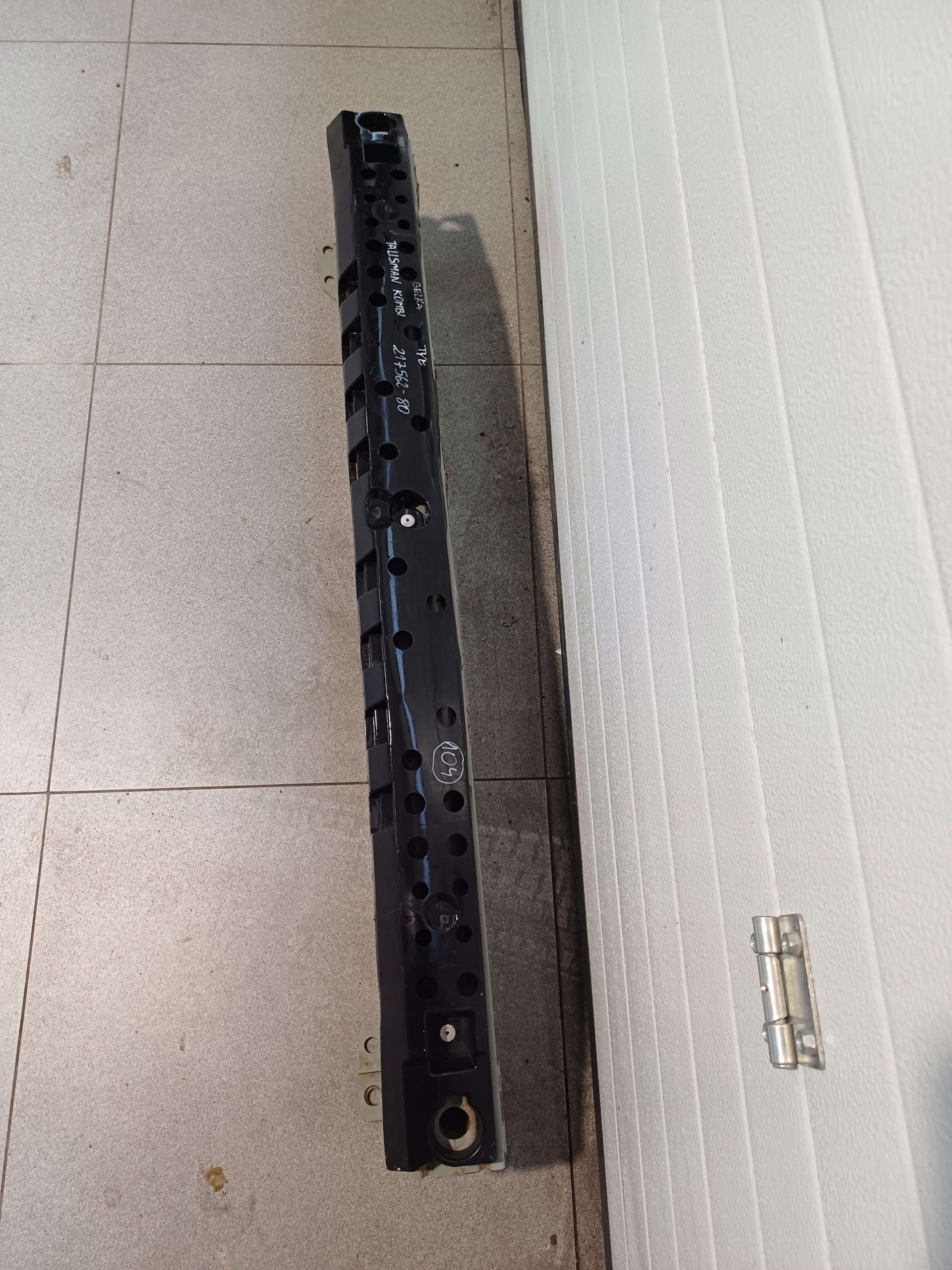 sider rear part rear RENAULT TALISMAN KOMBI 217562-80