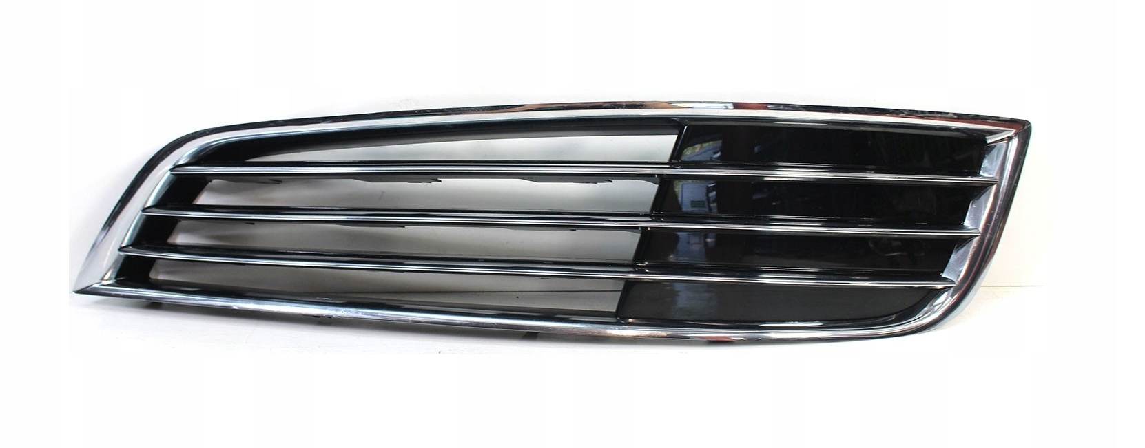 Audi A8 D4 2010-2013 Atrapa Krytka Rámeček Mřížka Nárazníku Levá Nová