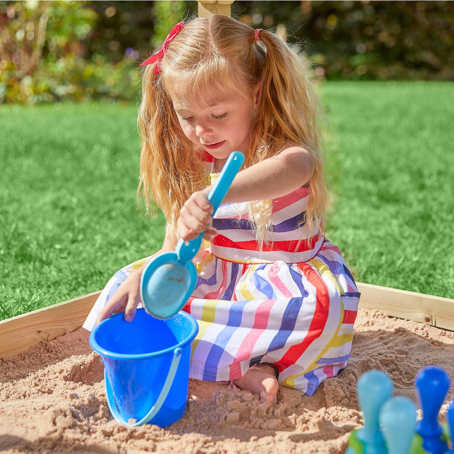 DREWNIANY DOMEK OGRODOWY DLA DZIECI NA PALACH Piaskownica DUŻY PLAC ZABAW Materiał drewno