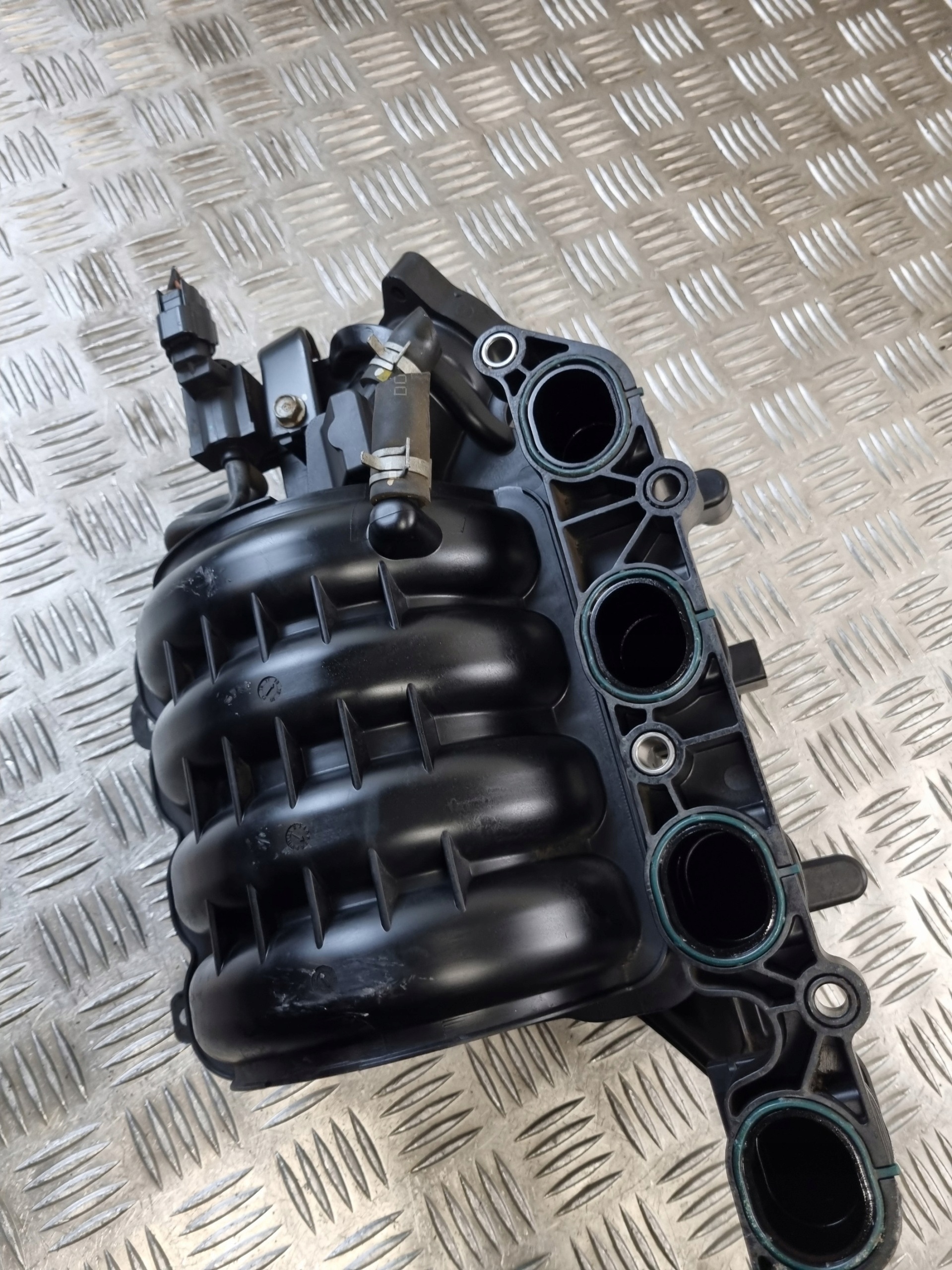 sacie potrubie KIA CEED III 1.4B
