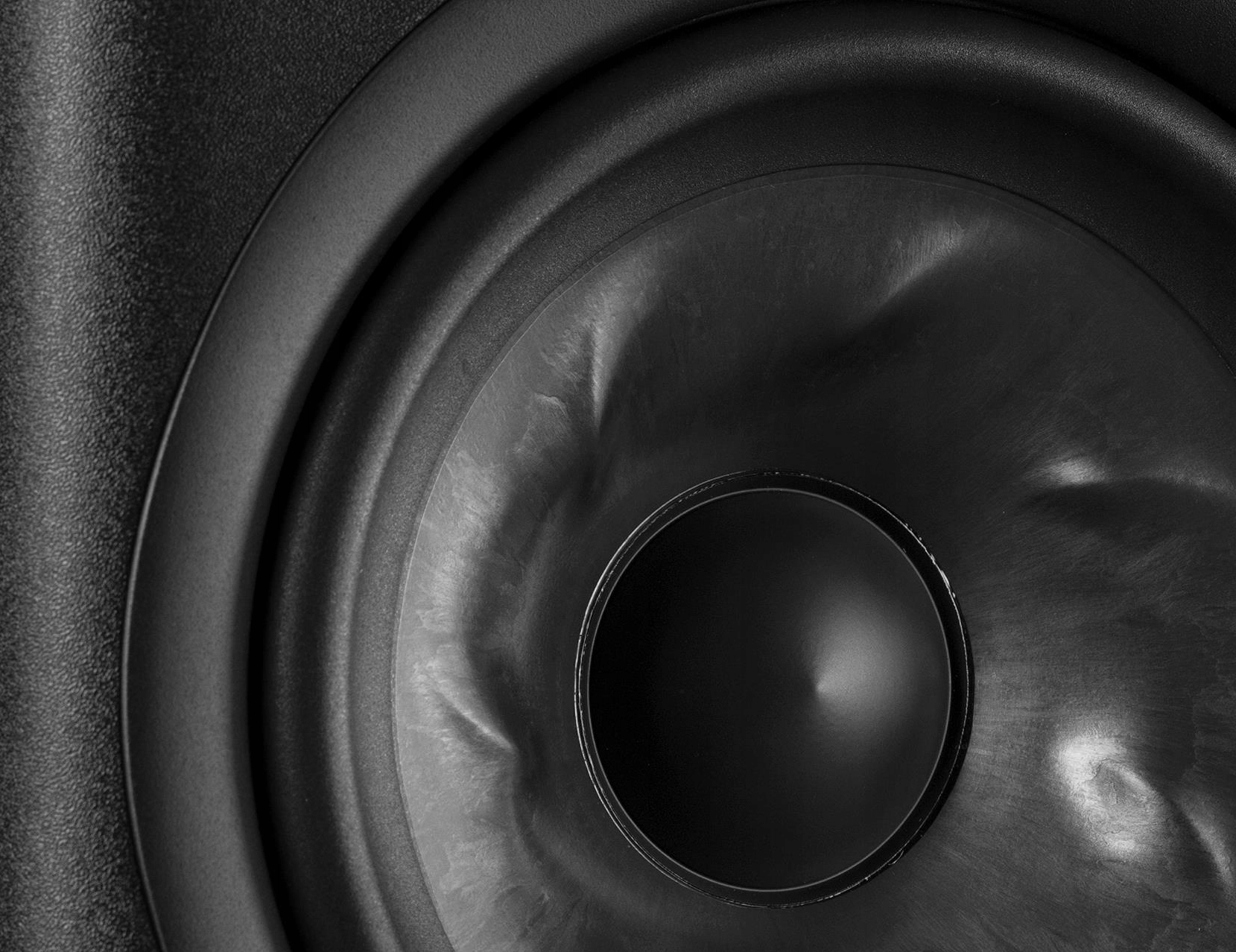 POLK AUDIO RESERVE R200 100% ENERGII EMOCJI MUZYKI Konstrukcja dwudrożne bass-reflex