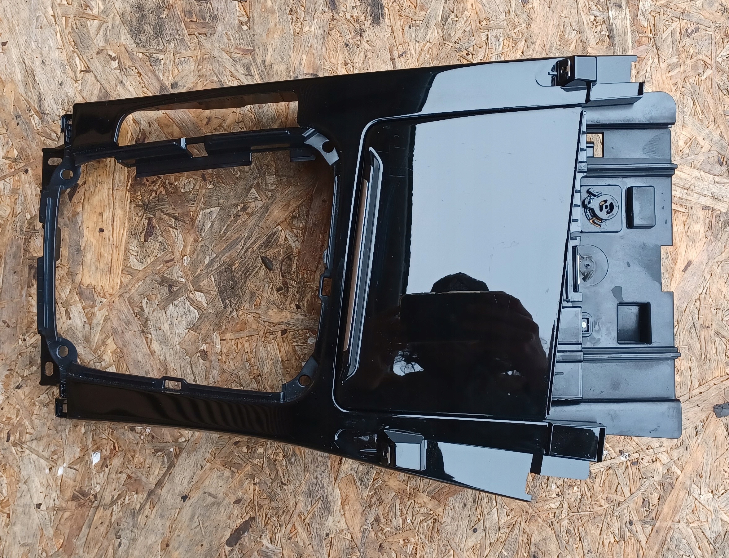 рамка переключения передач kia X CEED 84675-J7000