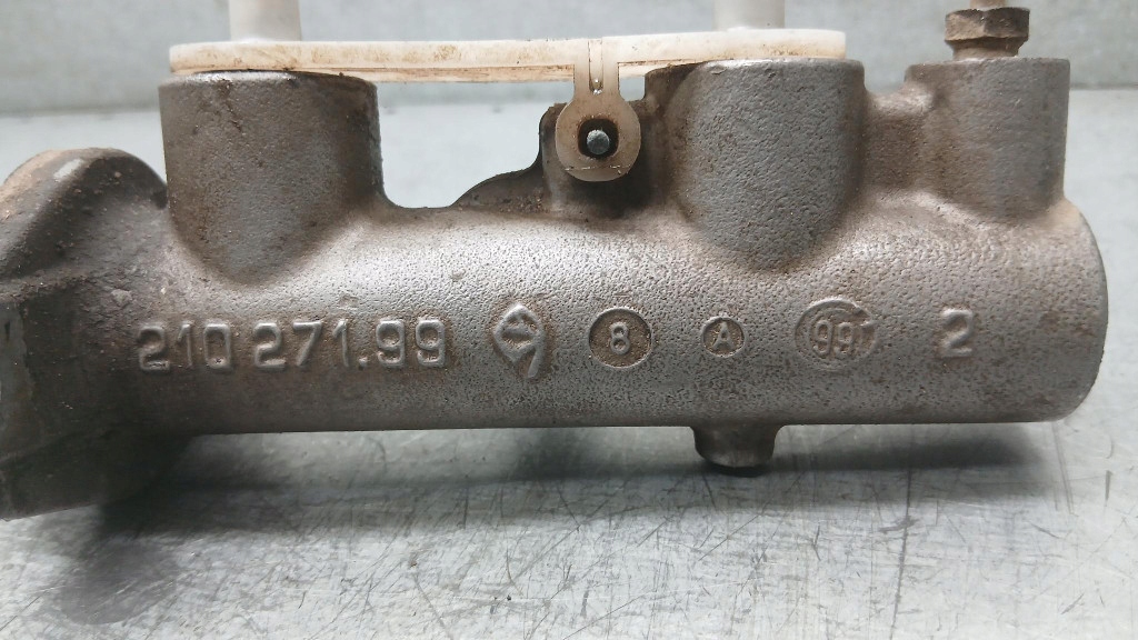 насос mitsubishi Space Star I 1.3b 98-02R 210271.99