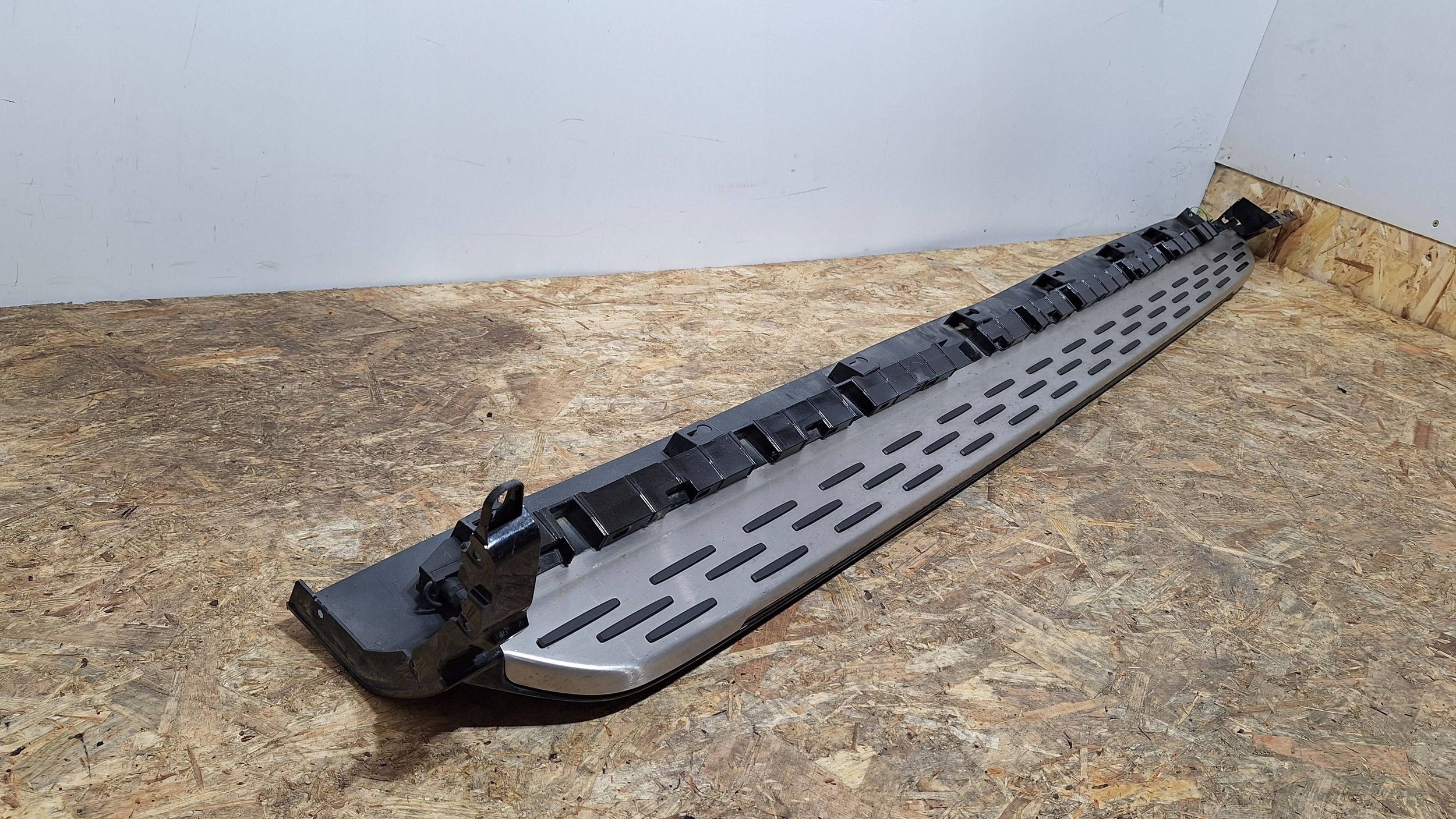 cap threshold moulding threshold right STOPIEN LED VOLVO XC90 II 14- 31373713