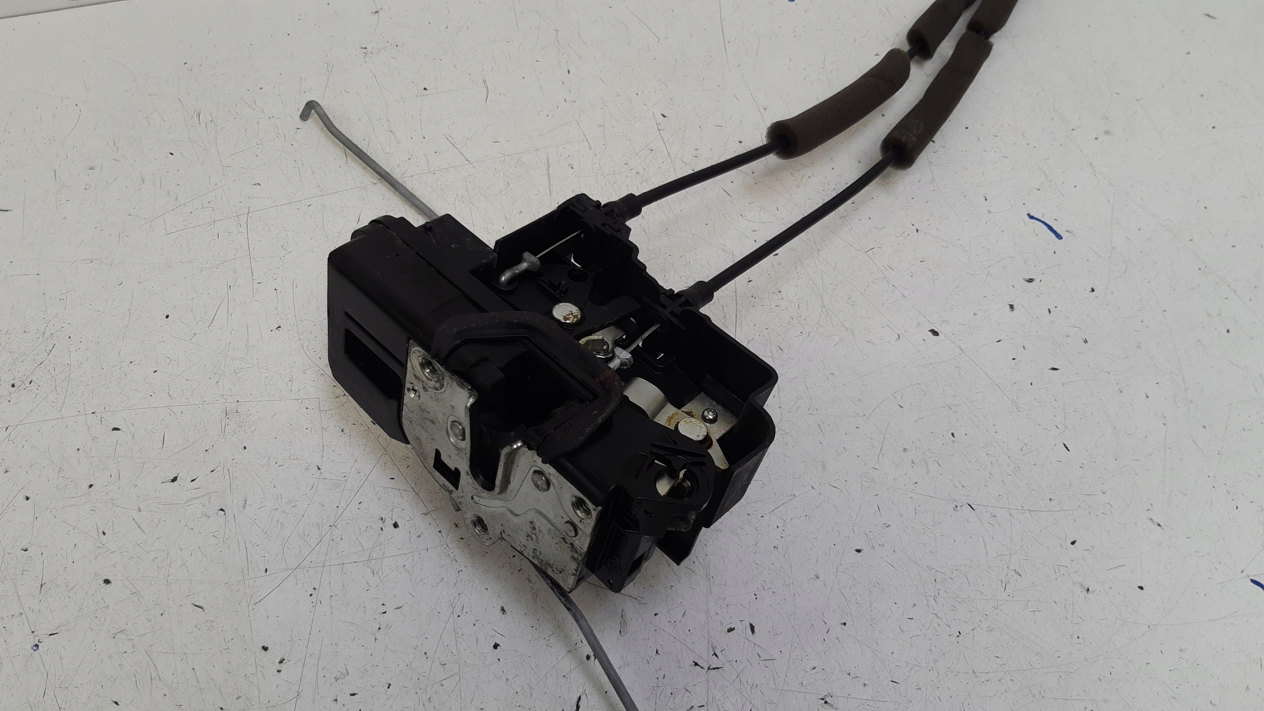 lock left front 8 PIN 6019 Chevrolet Captiva