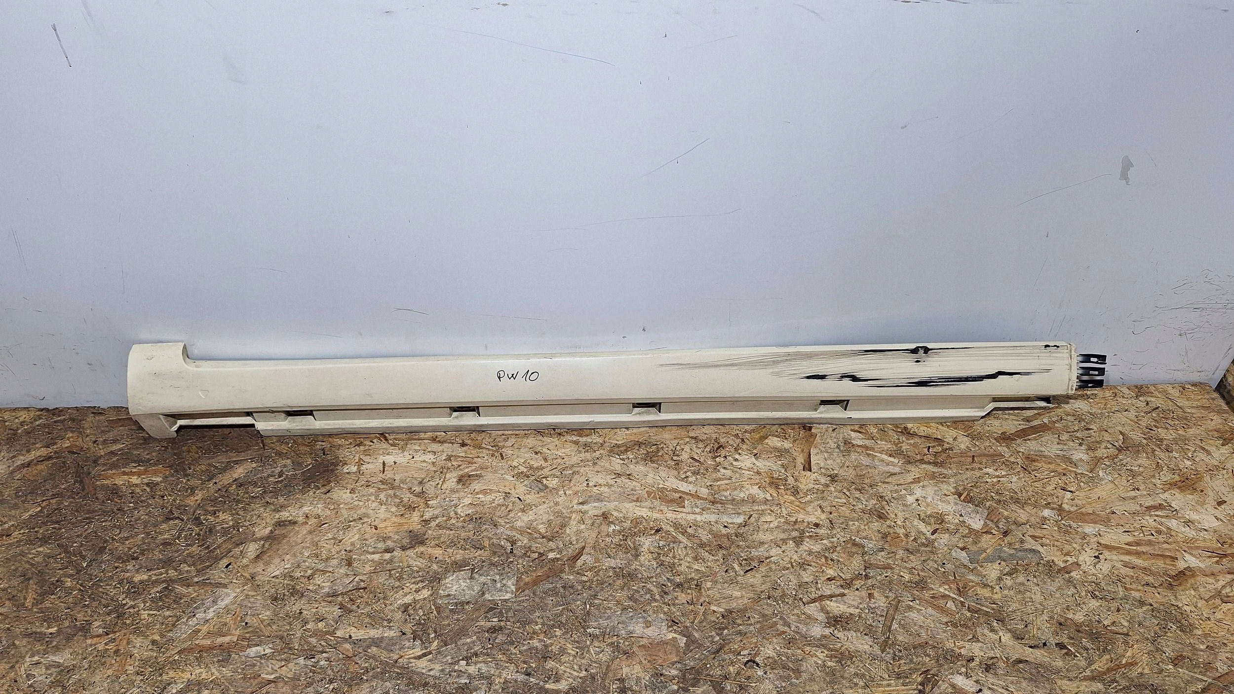cap threshold moulding threshold left VW PASSAT B7 10- 3AA853855