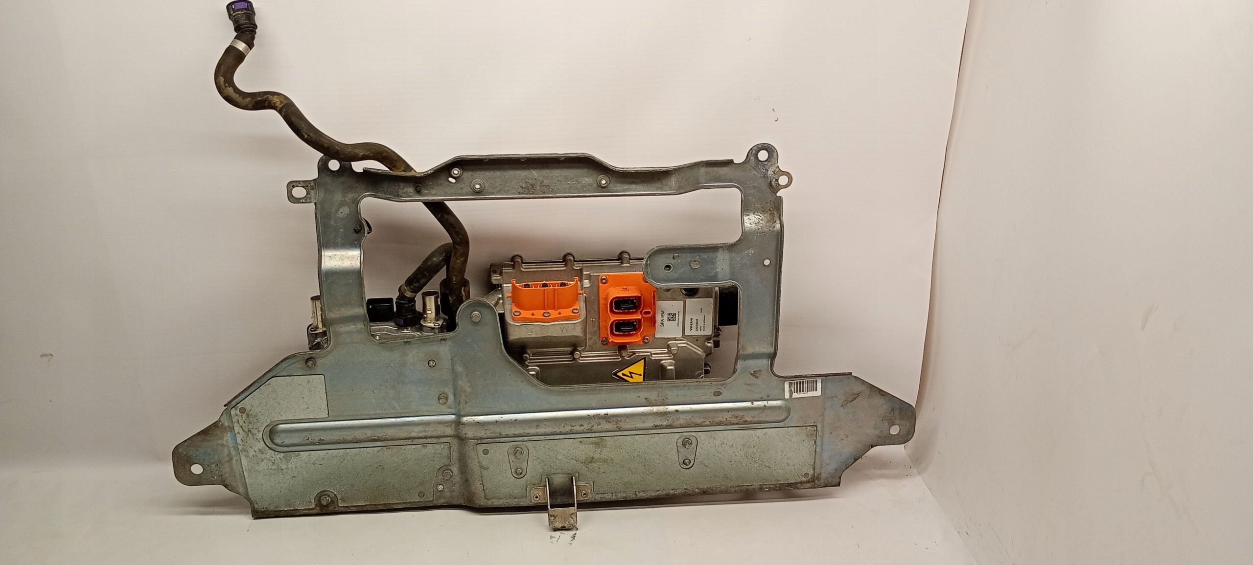 STELAŻ MOCOWANIE PRZETWORNICY VOLVO XC60 XC90 V60 S60 T8 Numer katalogowy części 32223029